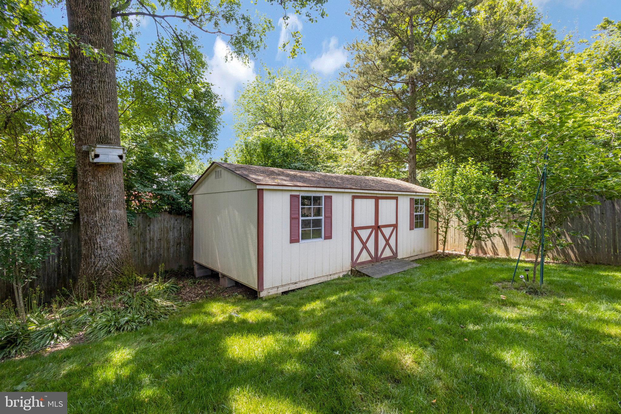 7030 Donna Cir