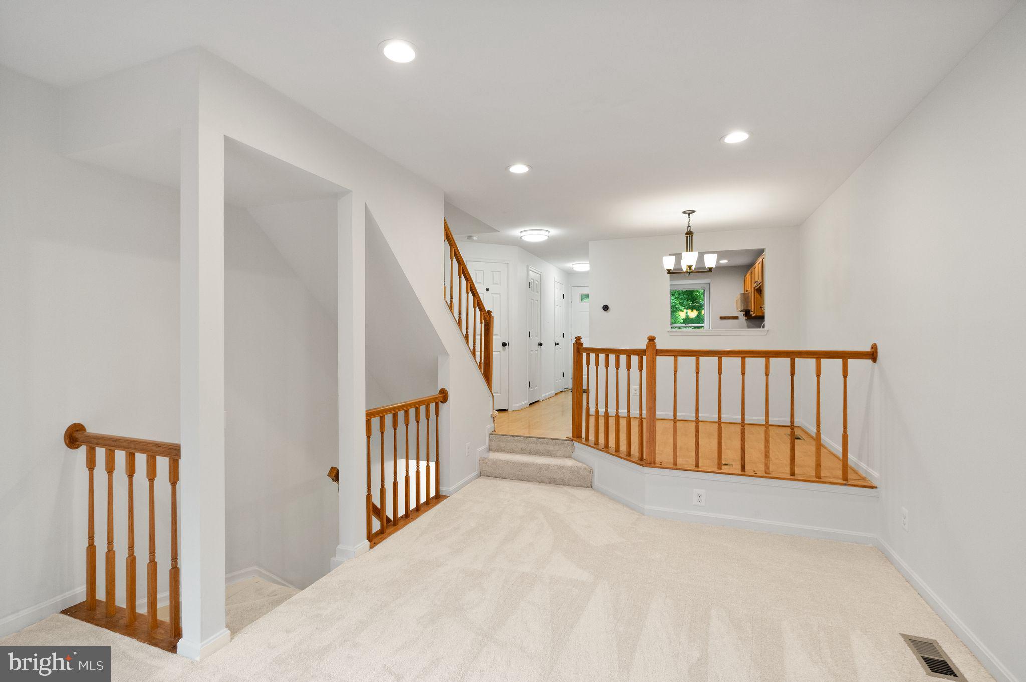 5903 Saint Giles Way