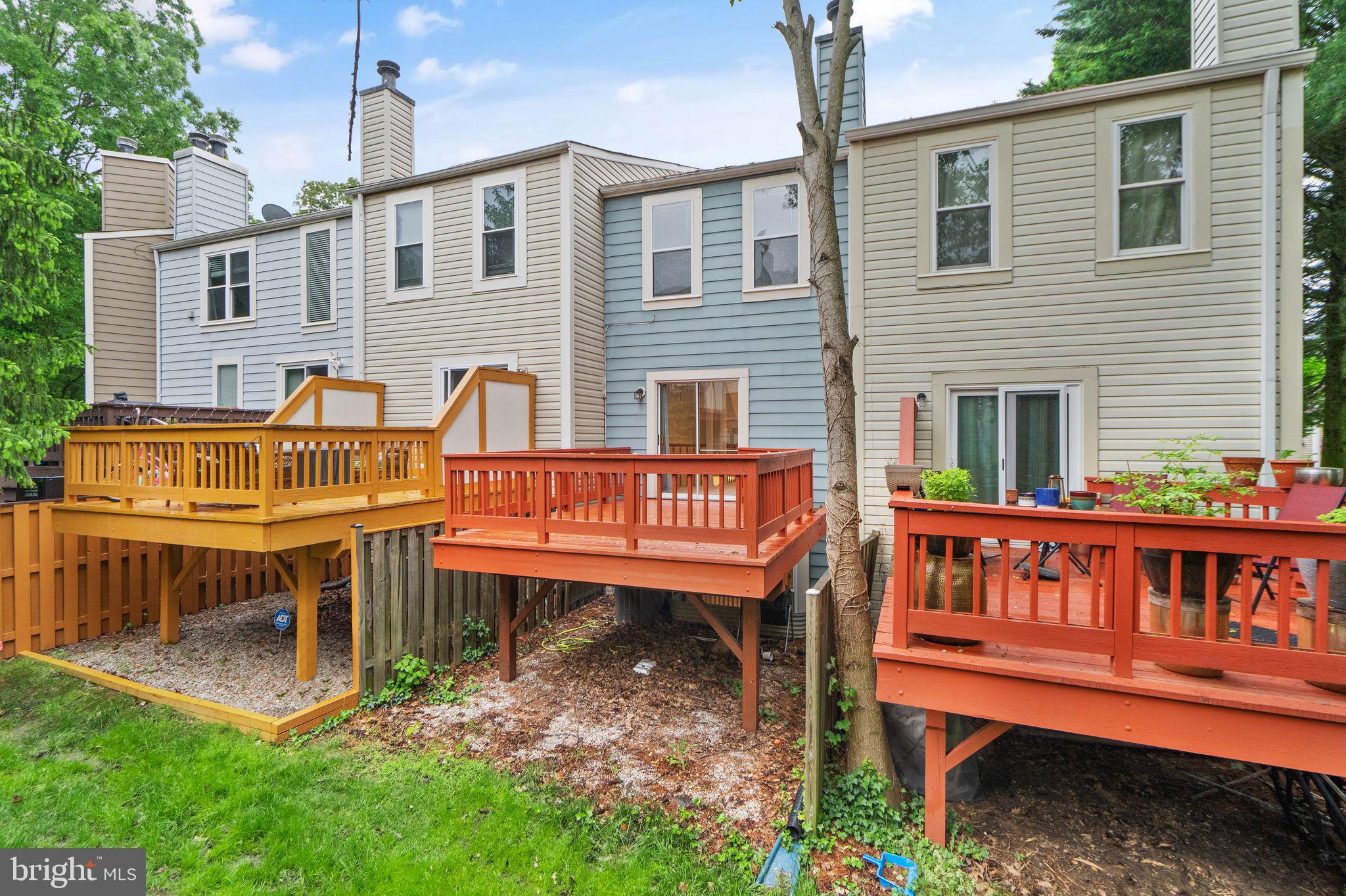 5903 Saint Giles Way