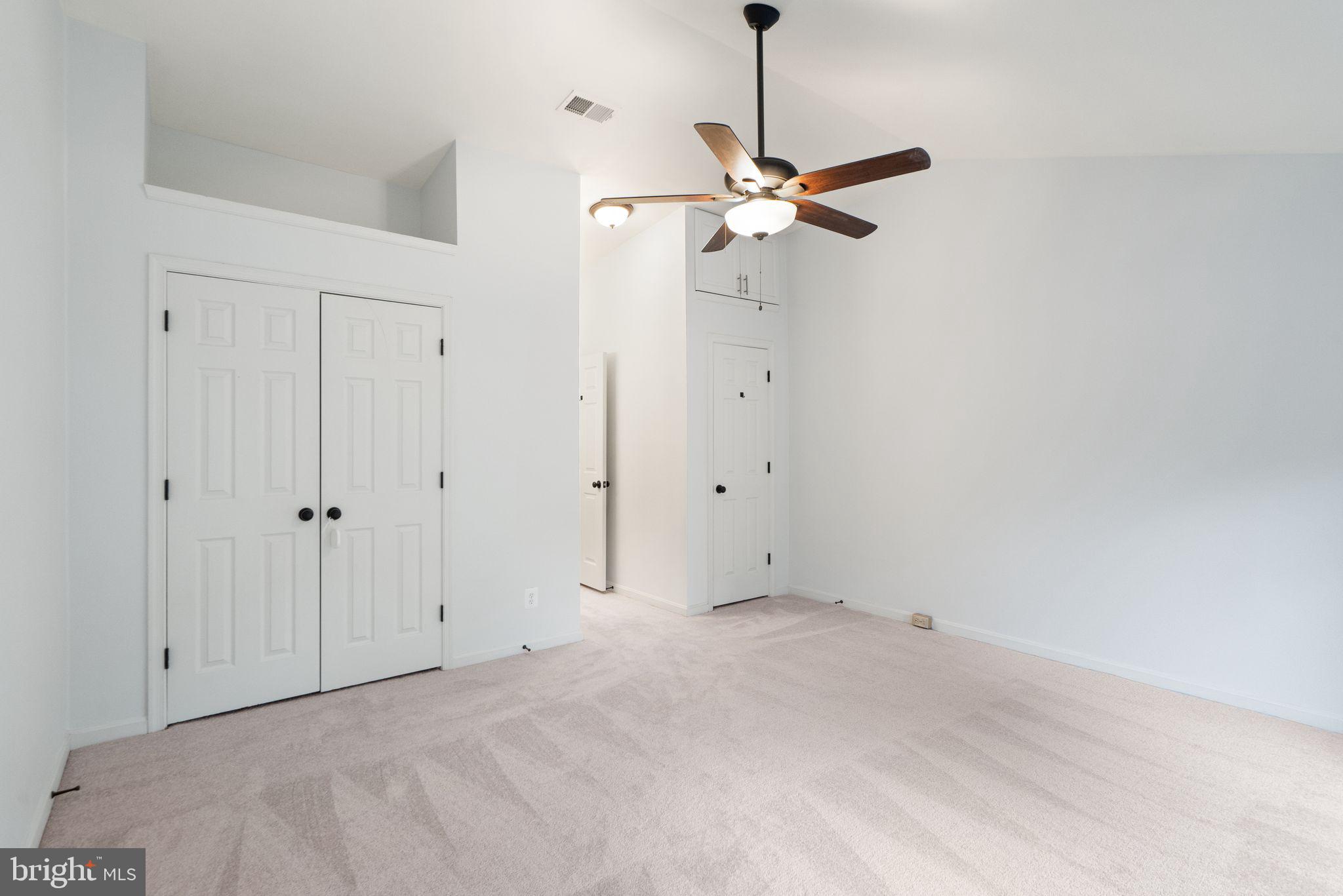 5903 Saint Giles Way