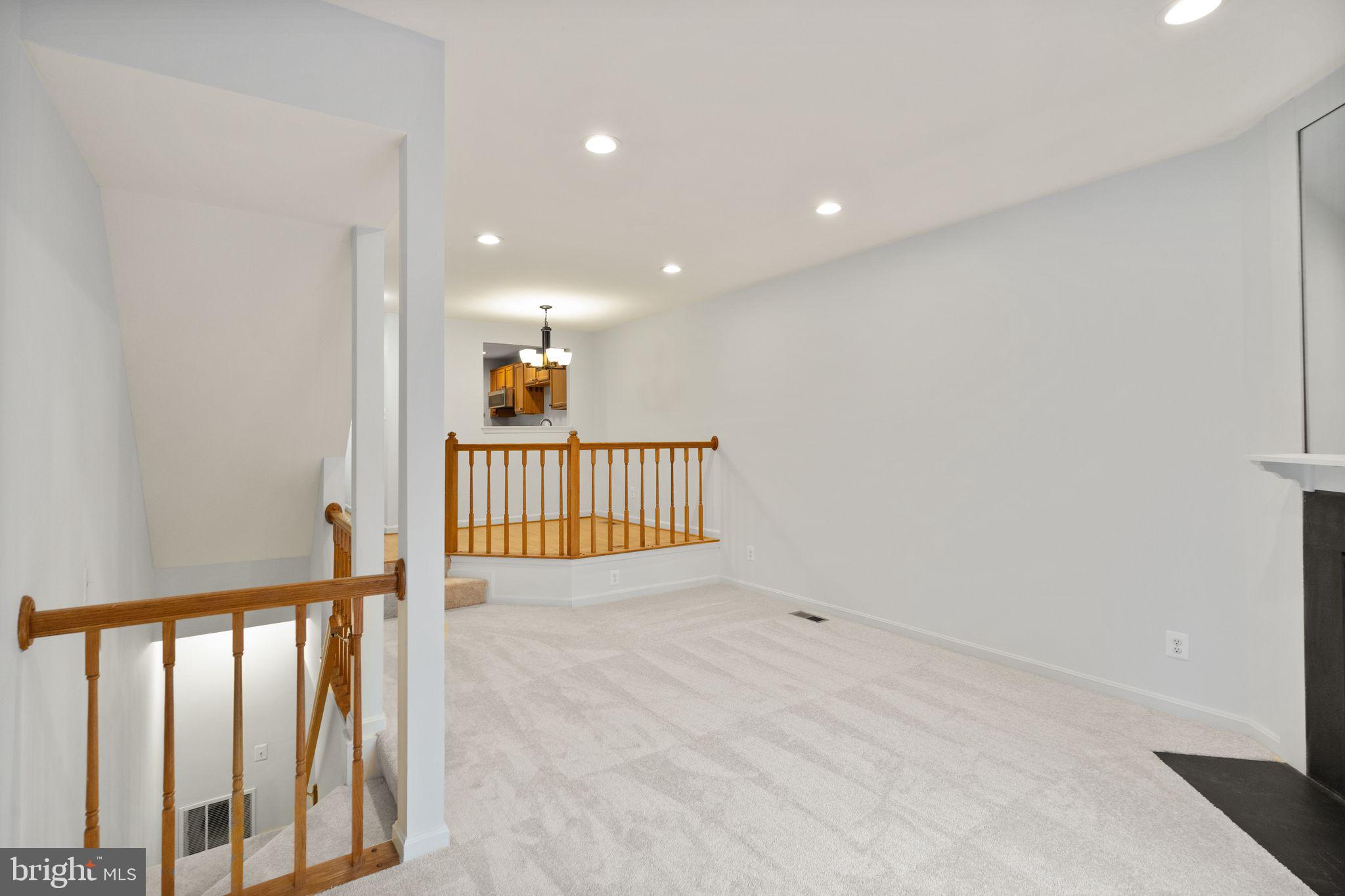 5903 Saint Giles Way