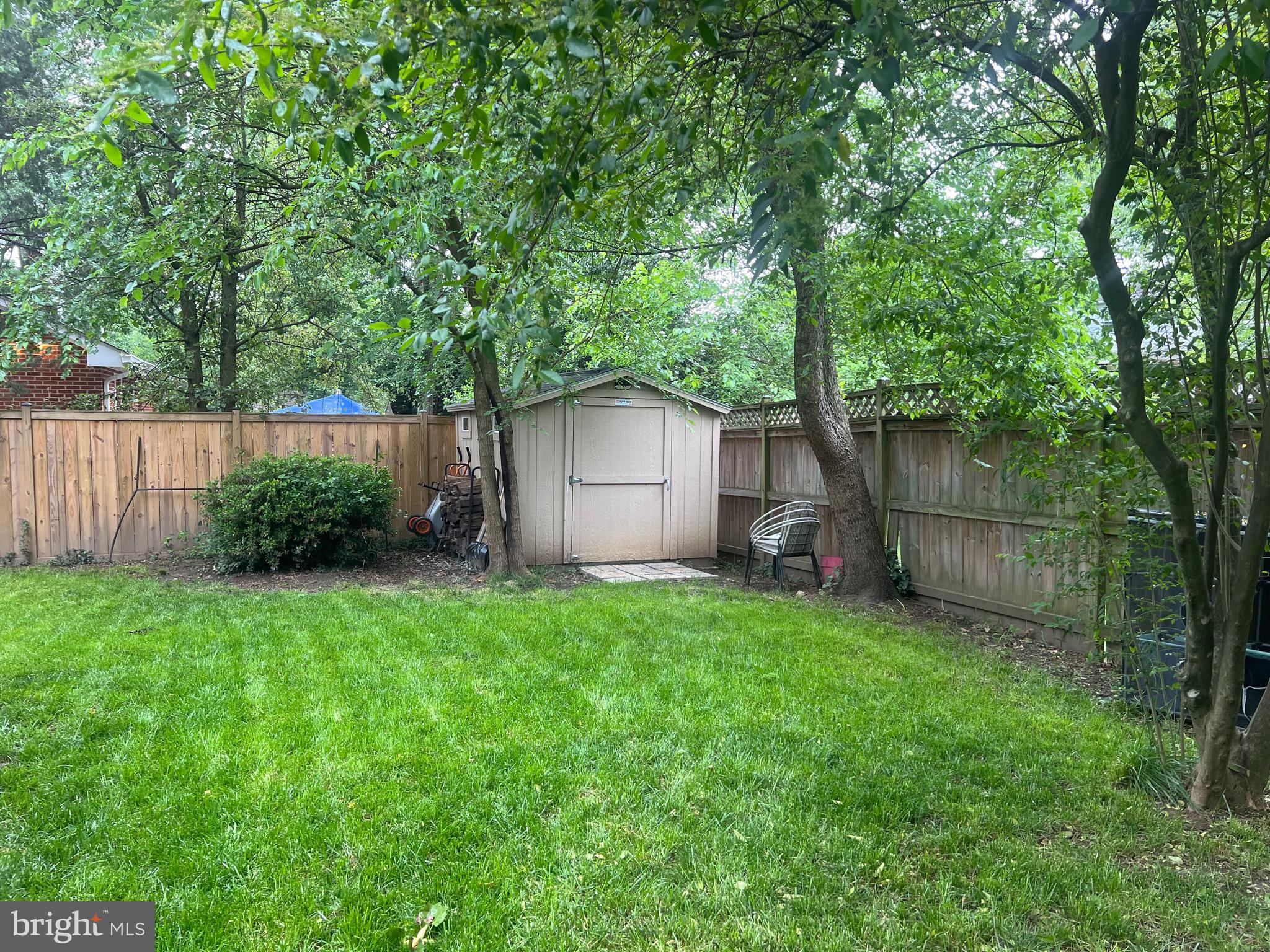 7316 Poplar Ct