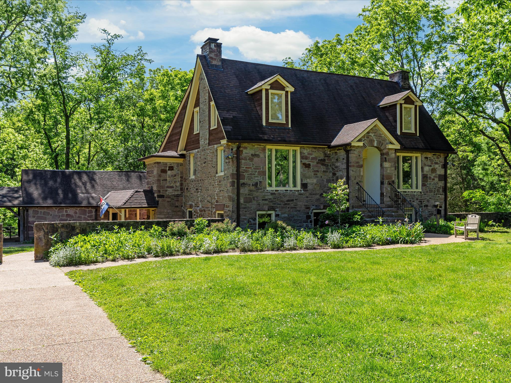 4315 Lees Corner Rd