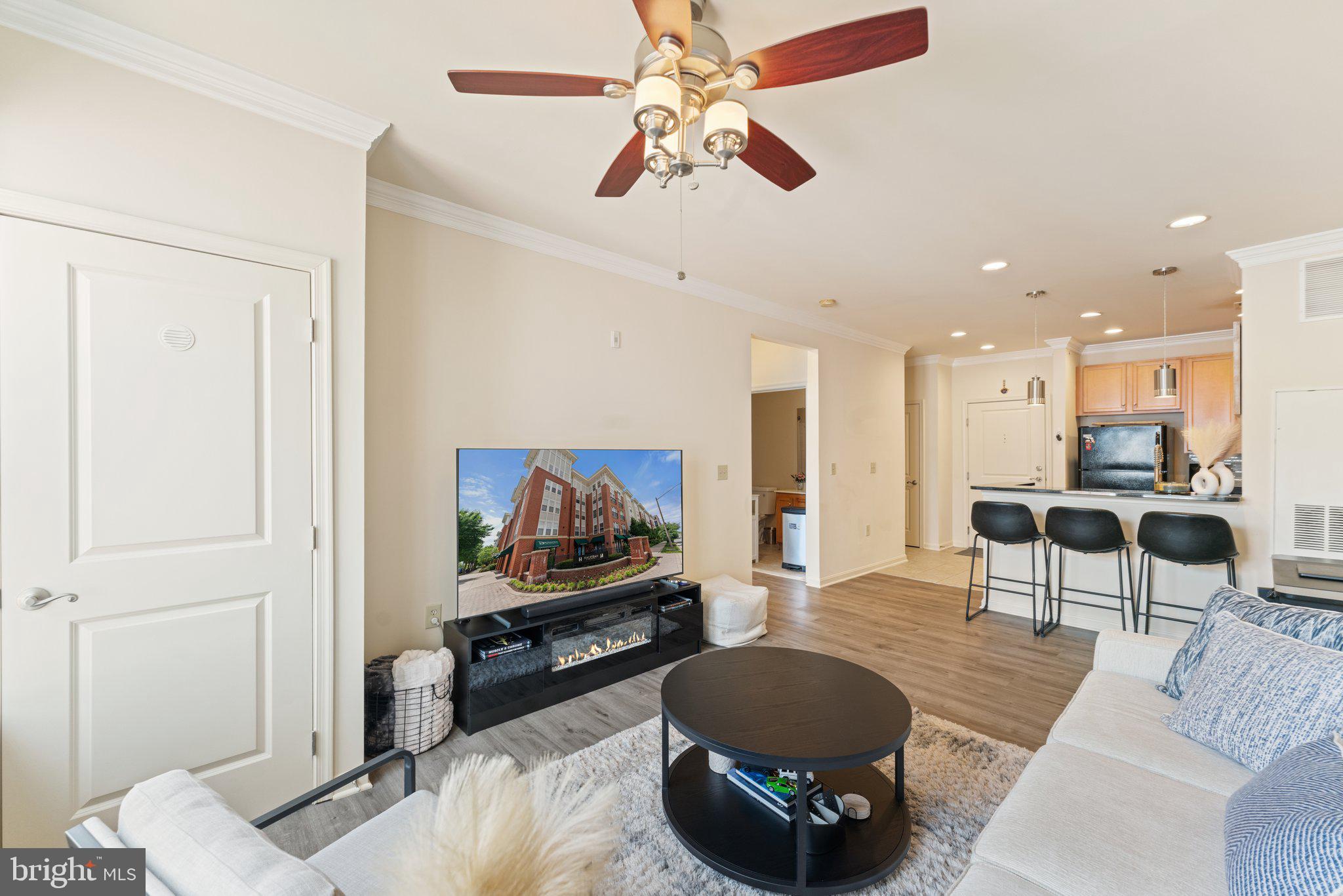 2665 Prosperity Ave #421