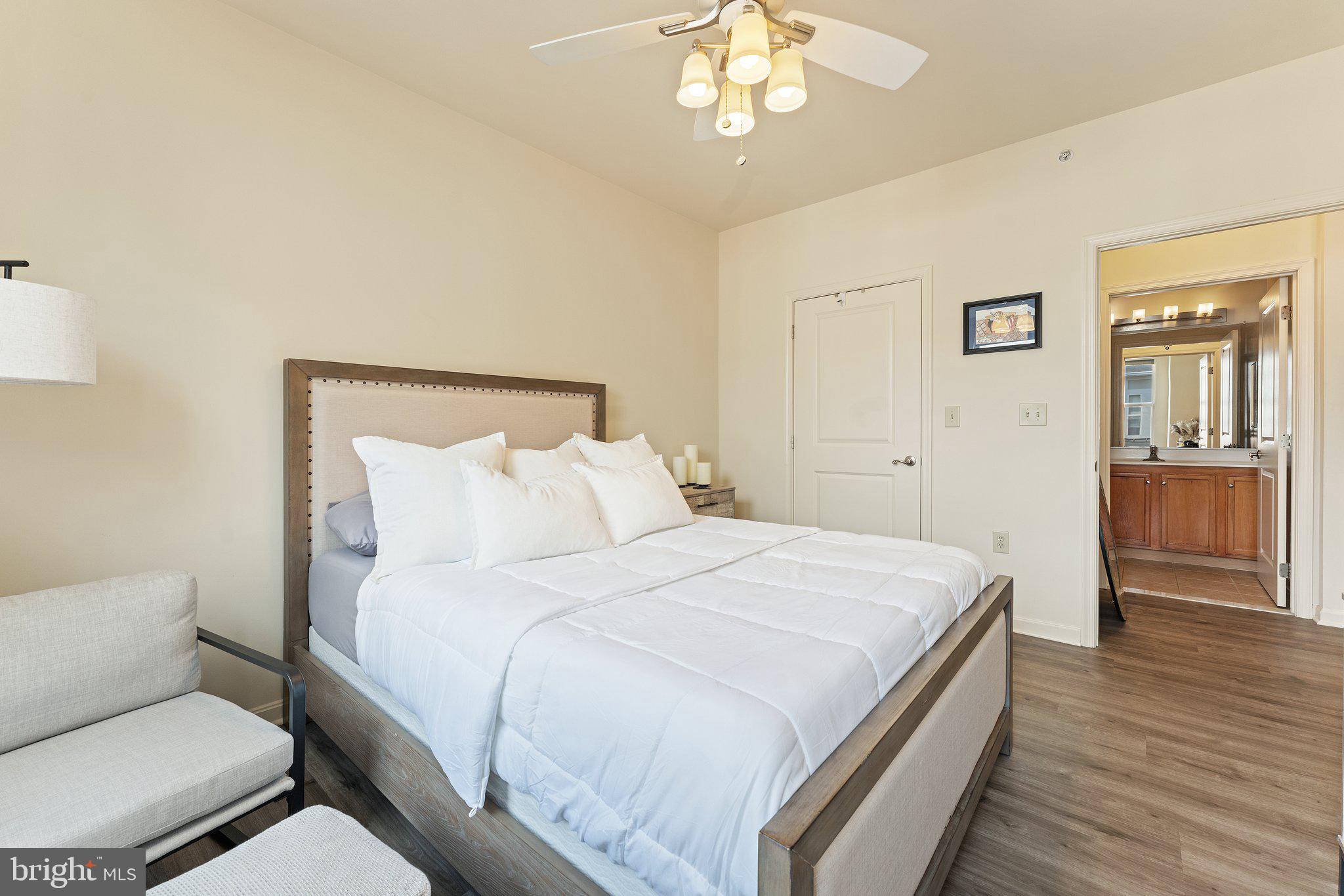 2665 Prosperity Ave #421