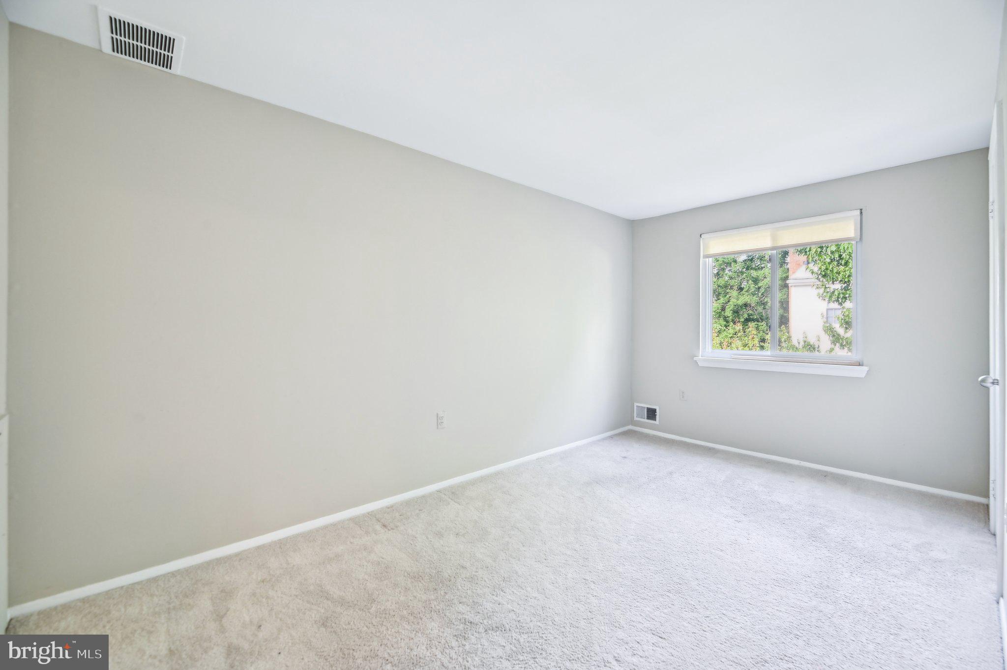 8063 Saint Annes Ct