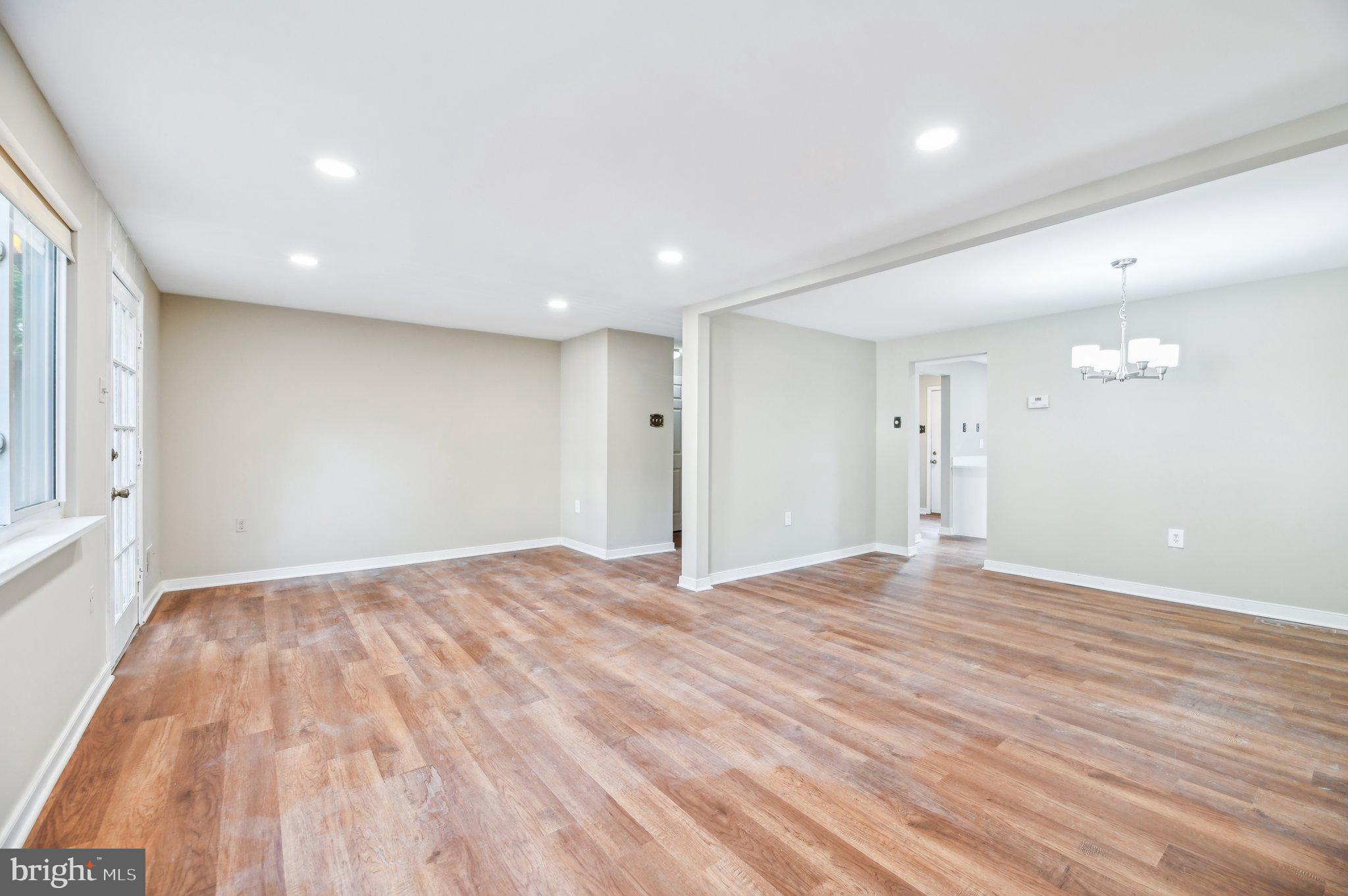 8063 Saint Annes Ct