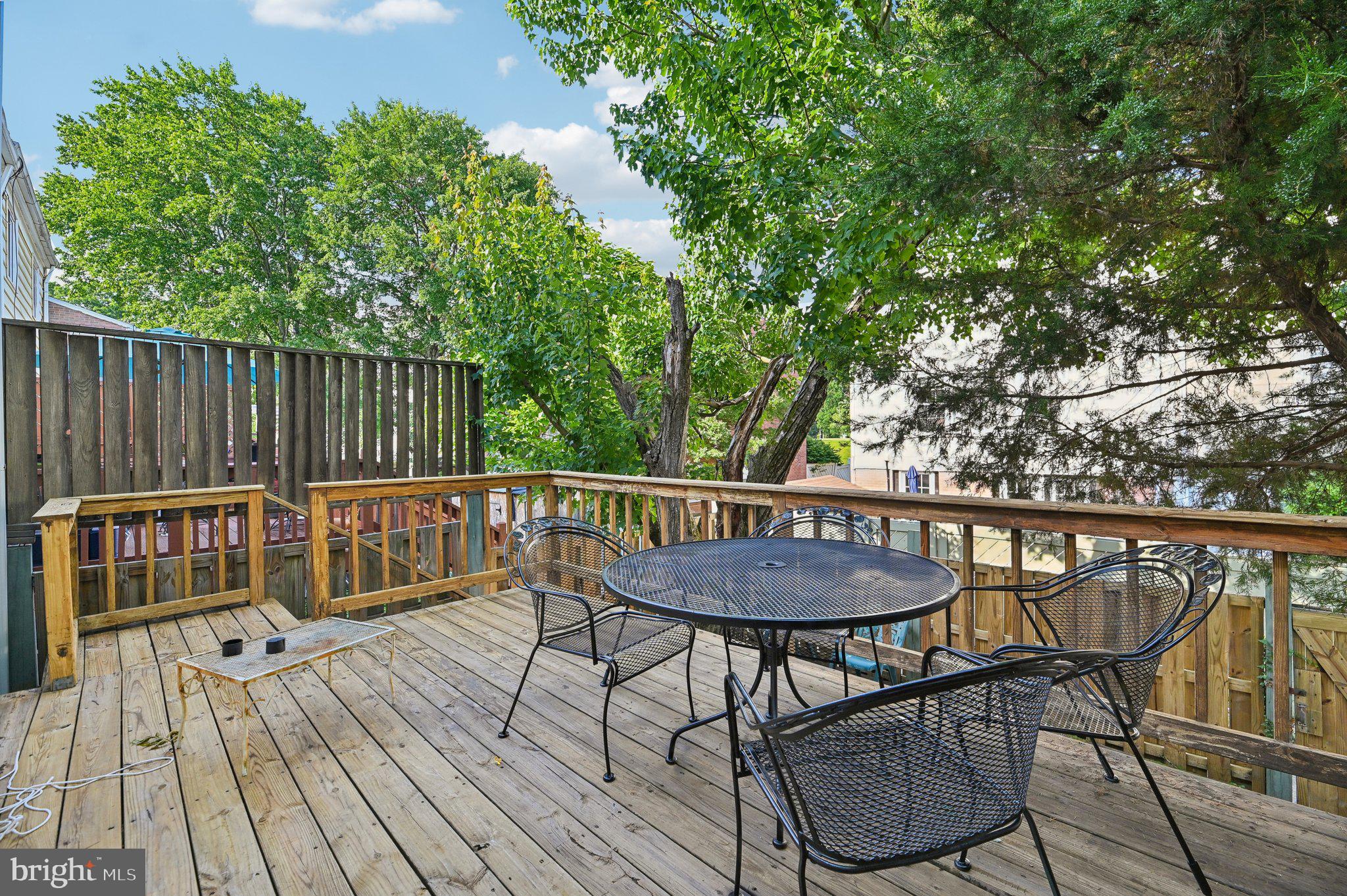 8063 Saint Annes Ct