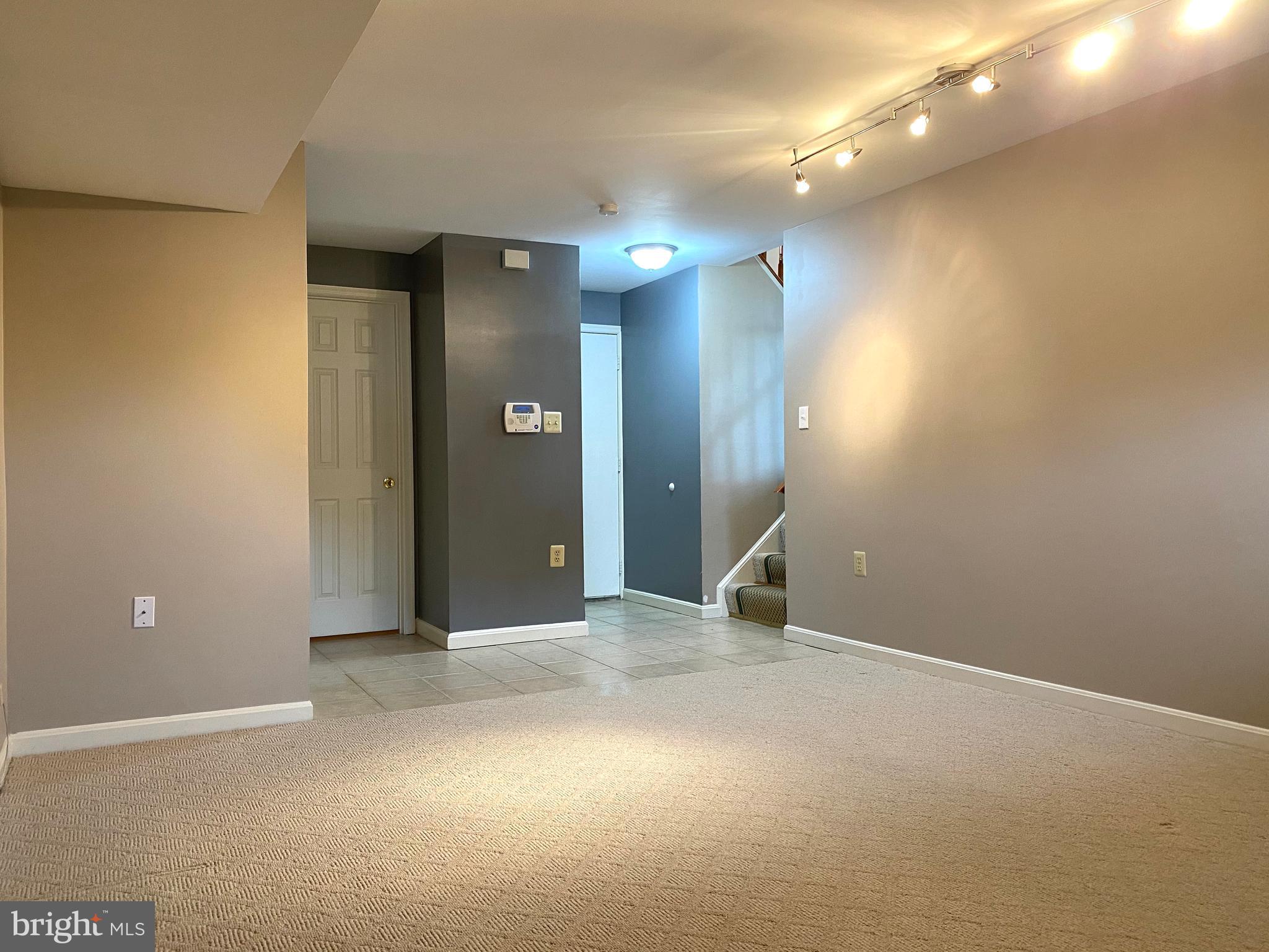 7684 Green Garland Dr