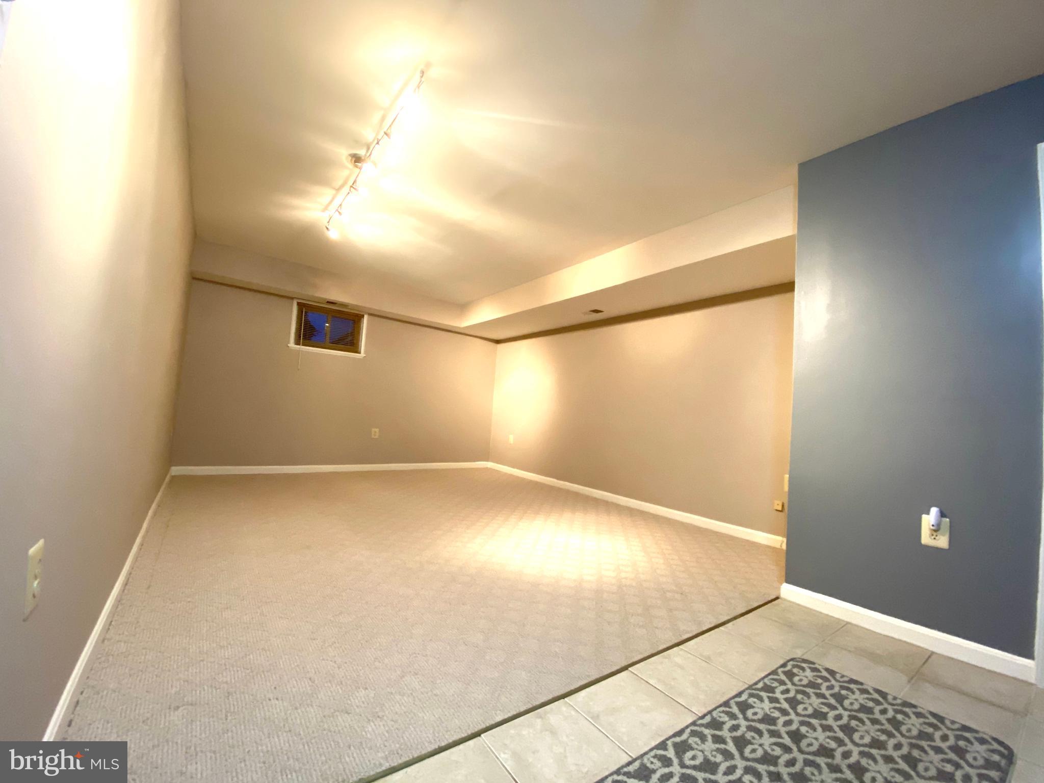 7684 Green Garland Dr