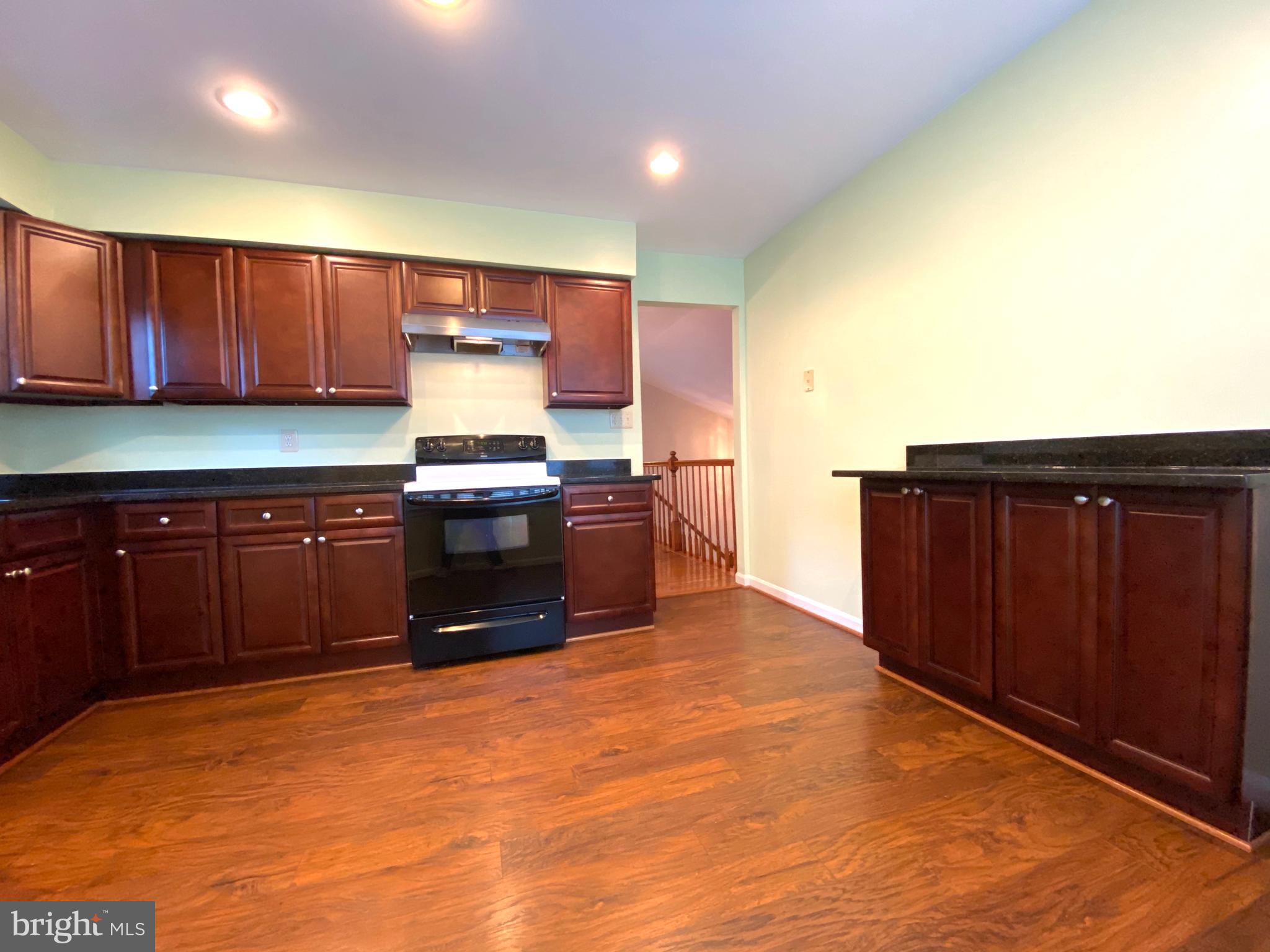 7684 Green Garland Dr