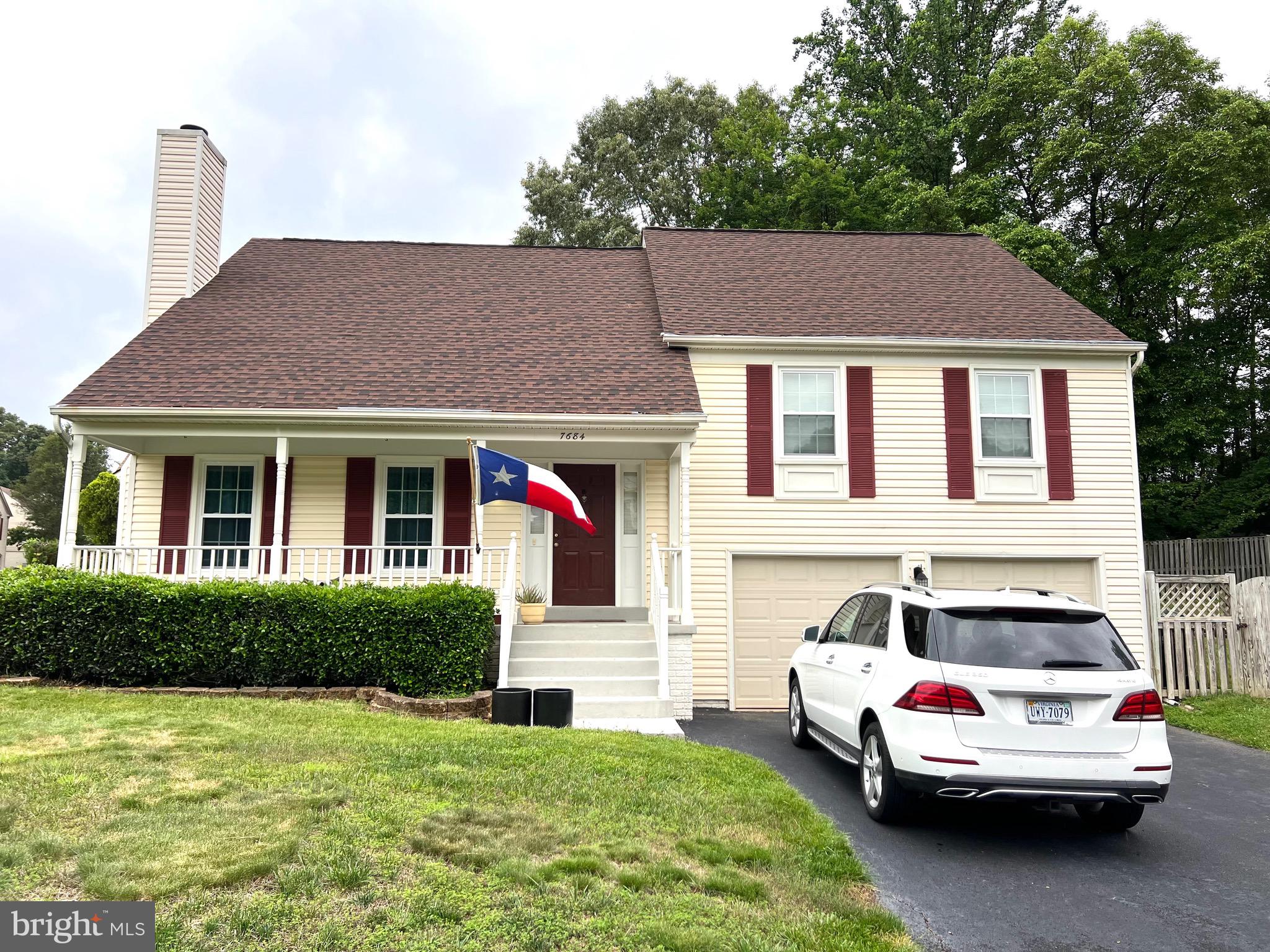 7684 Green Garland Dr