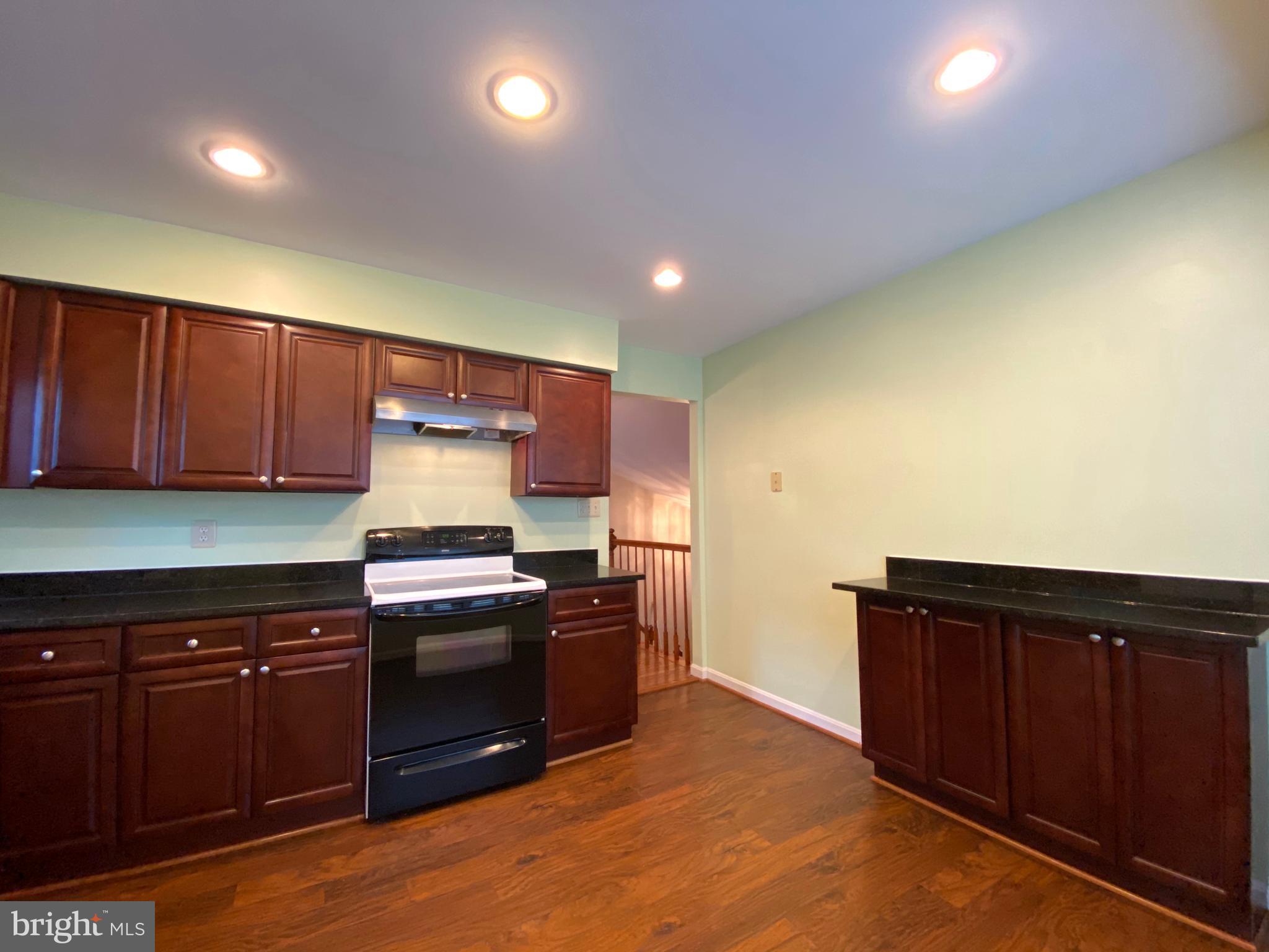 7684 Green Garland Dr