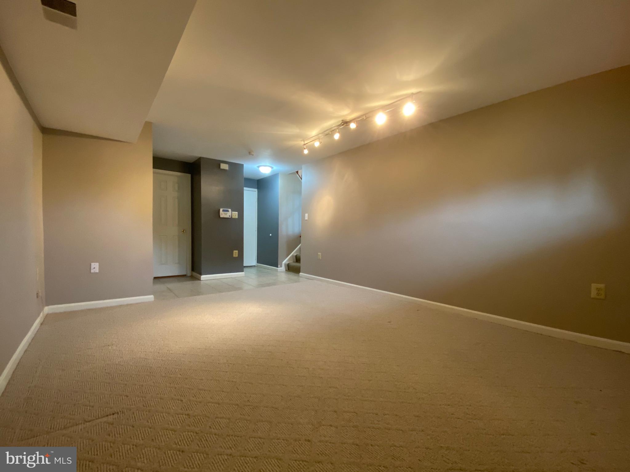 7684 Green Garland Dr