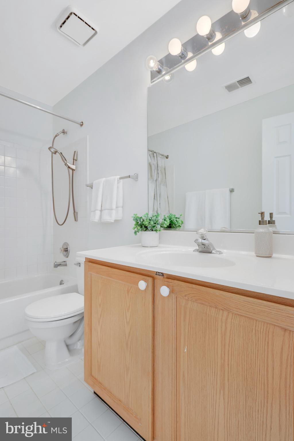 12901 Tarragon Ct