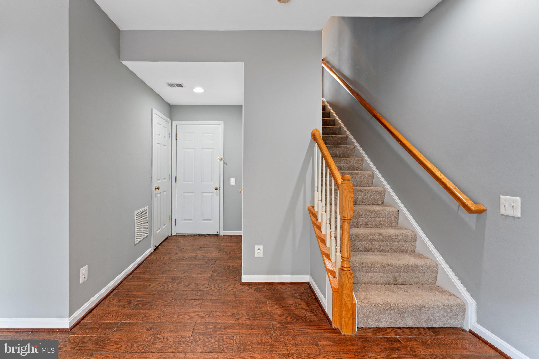 8923 Purple Lilac Cir