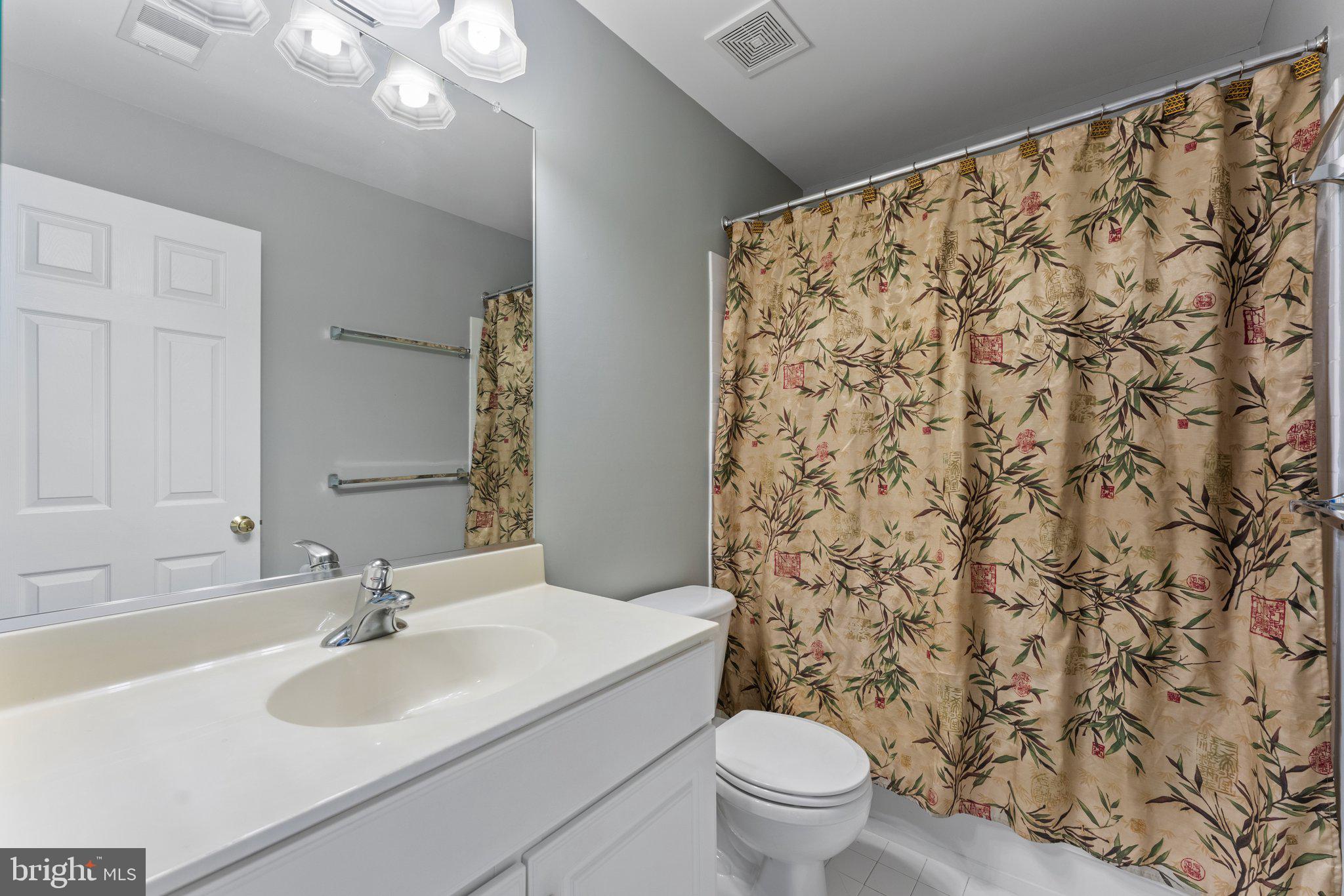 8923 Purple Lilac Cir