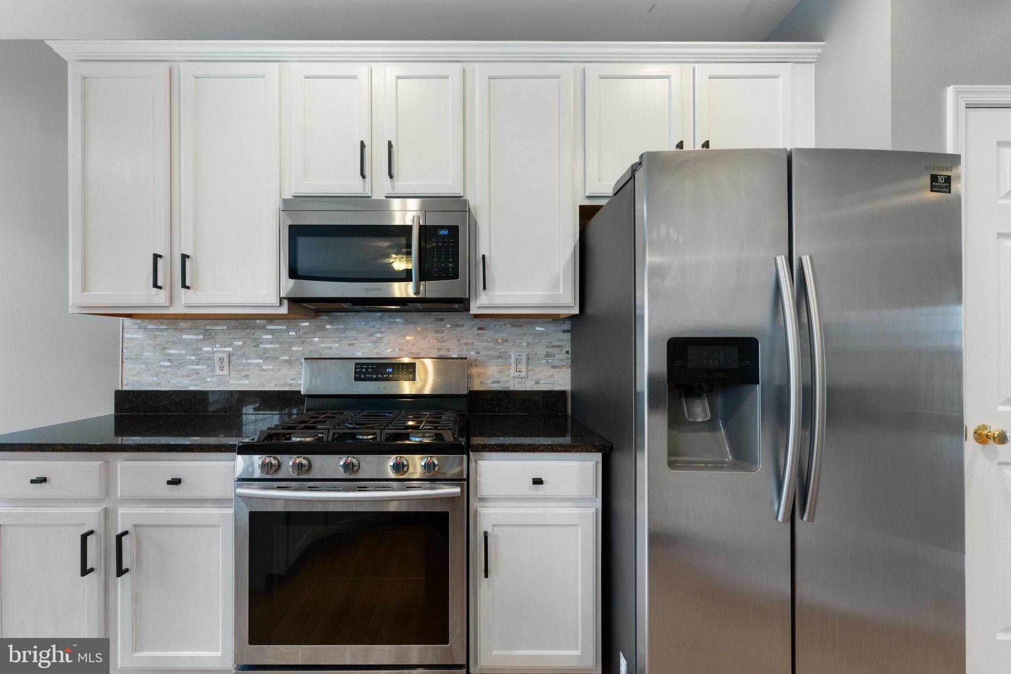 8923 Purple Lilac Cir