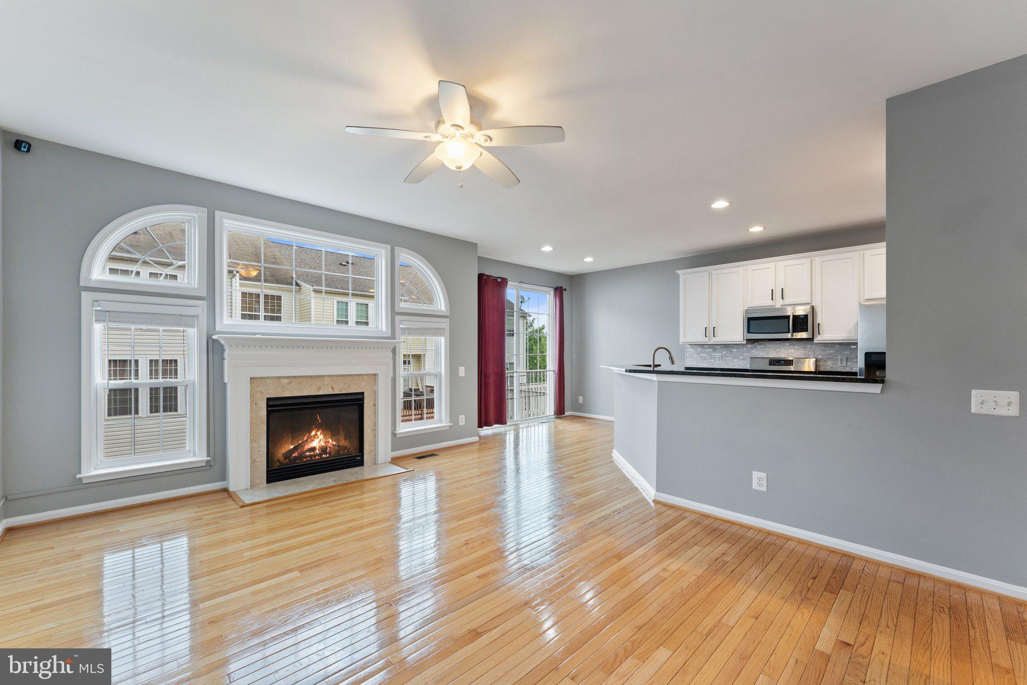8923 Purple Lilac Cir