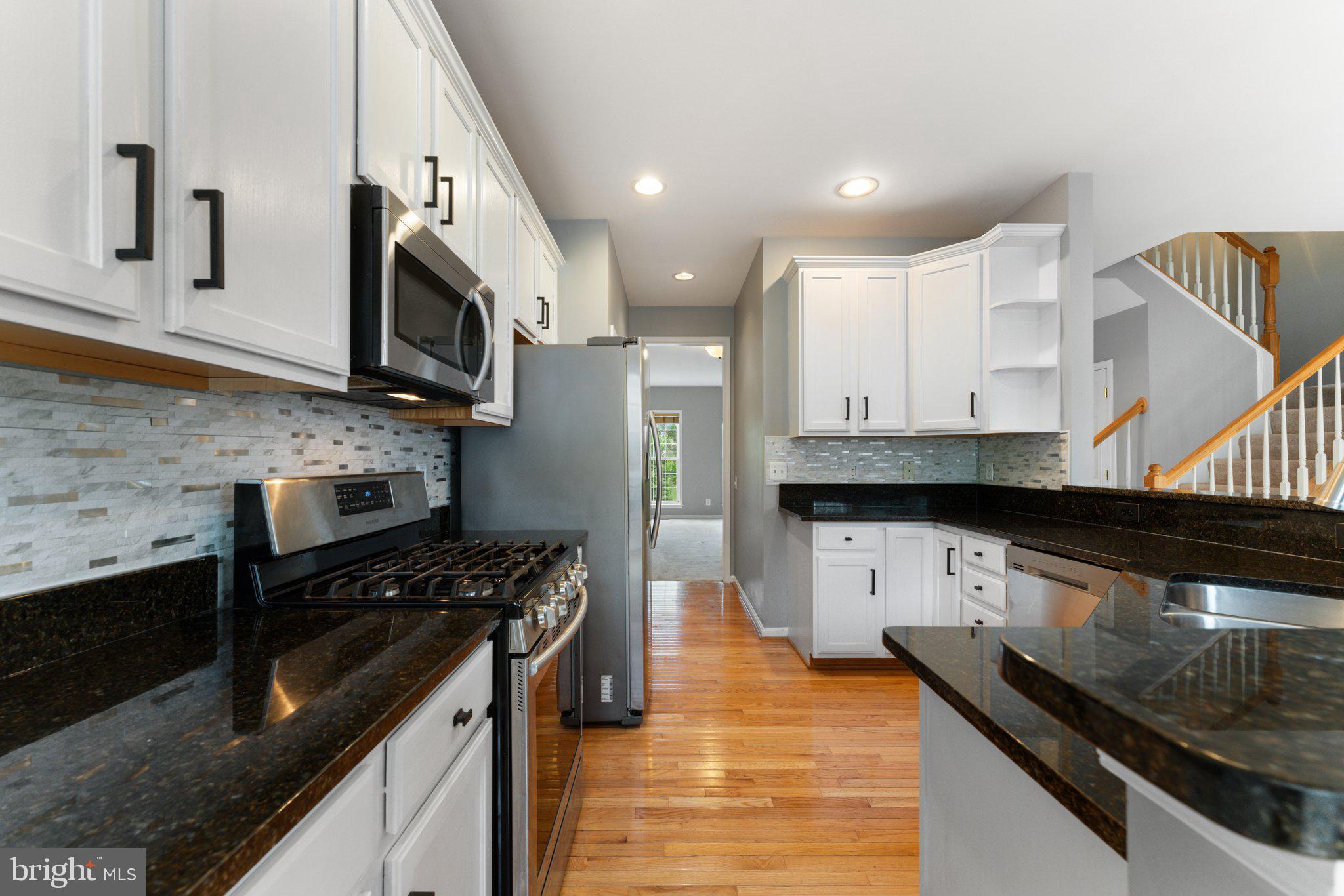 8923 Purple Lilac Cir