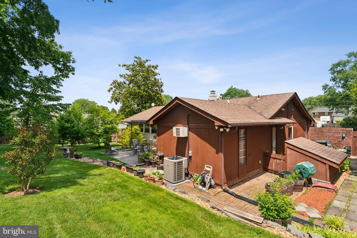 5226 Landgrave Ln
