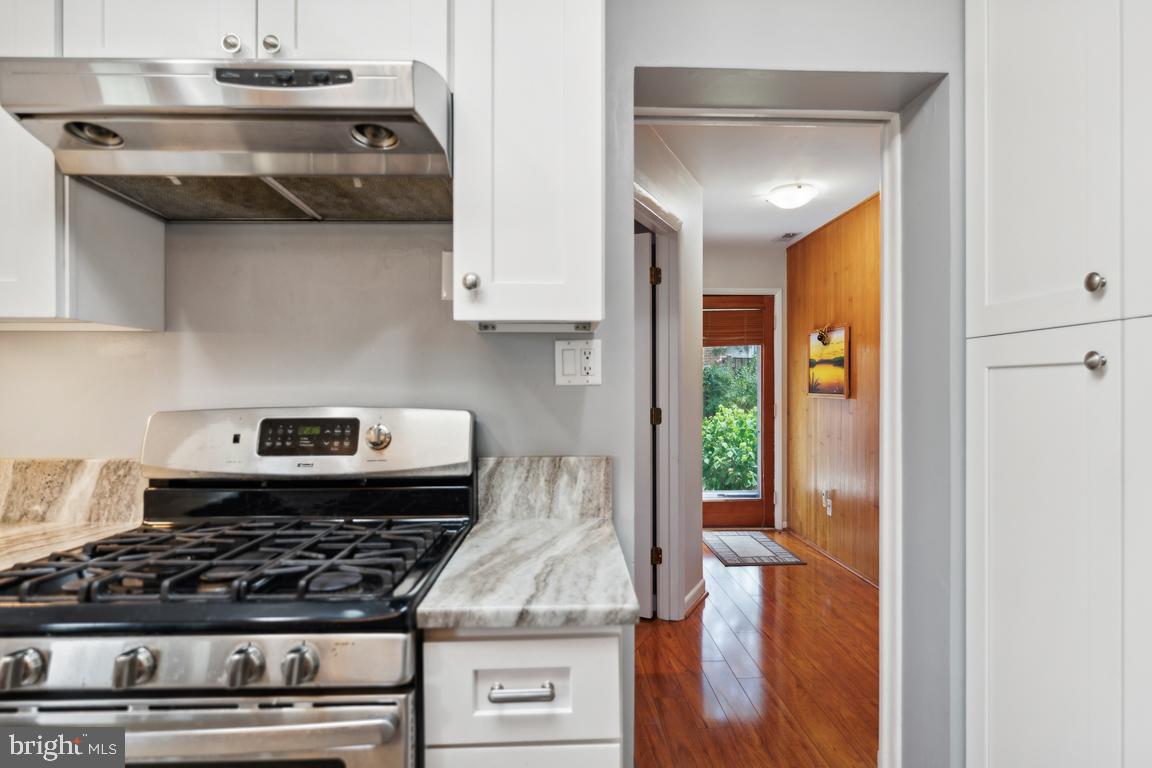 5226 Landgrave Ln