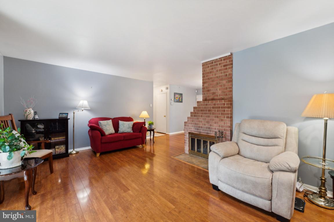 5226 Landgrave Ln