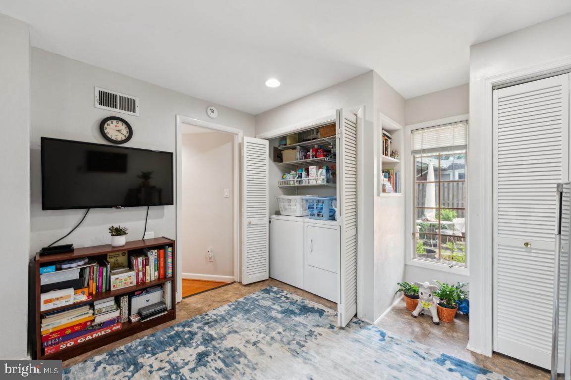 5226 Landgrave Ln