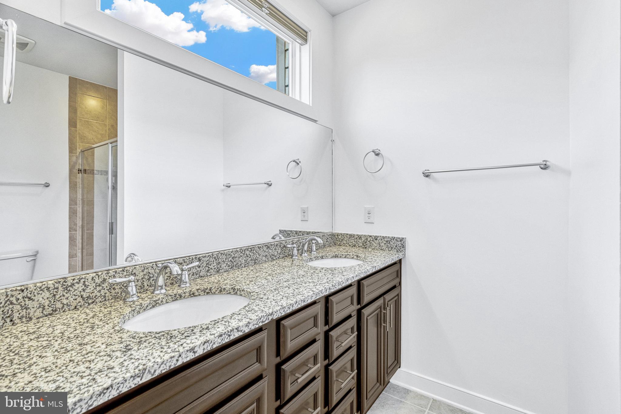 13380 Sherwood Park Ln