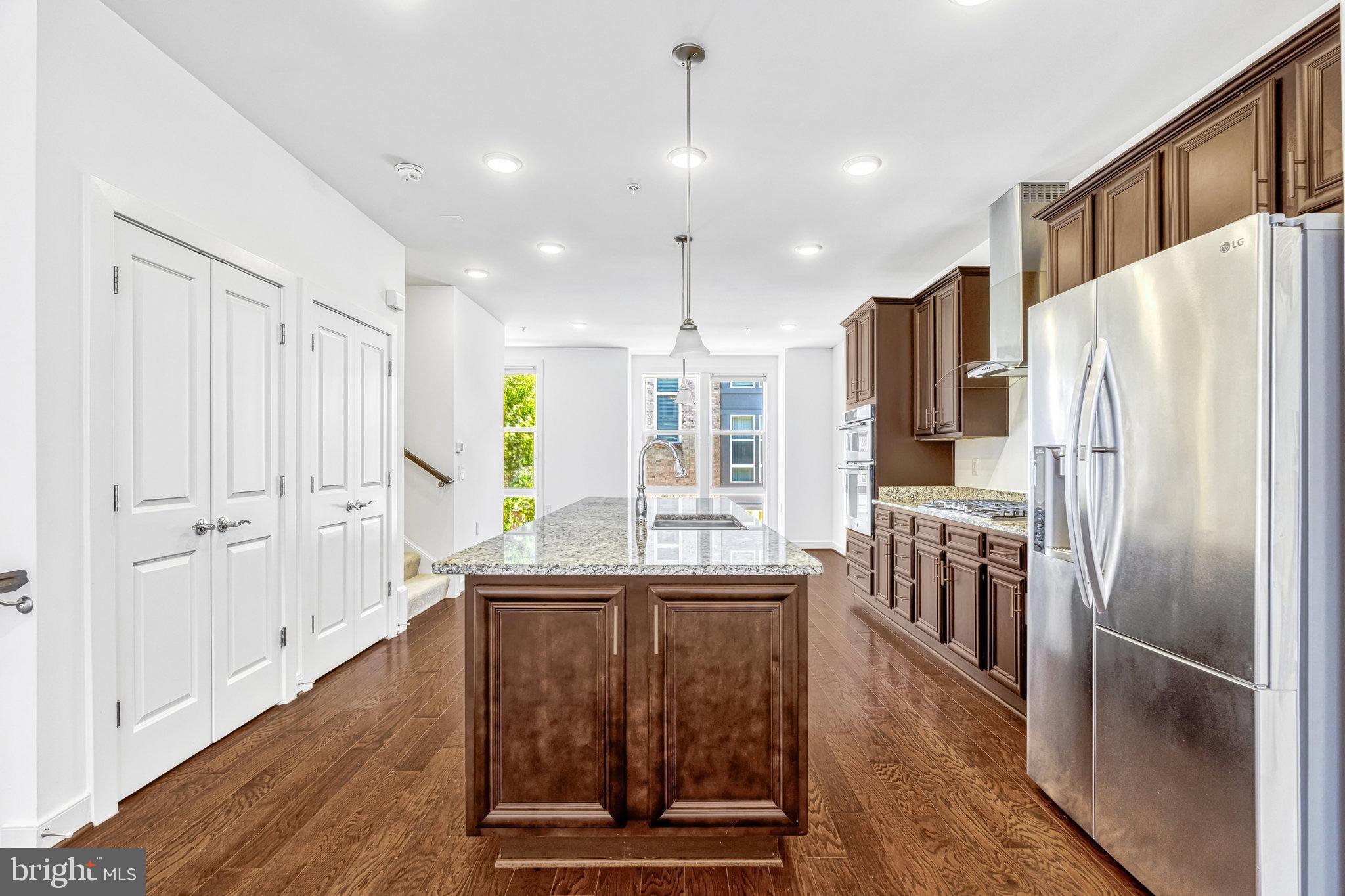 13380 Sherwood Park Ln