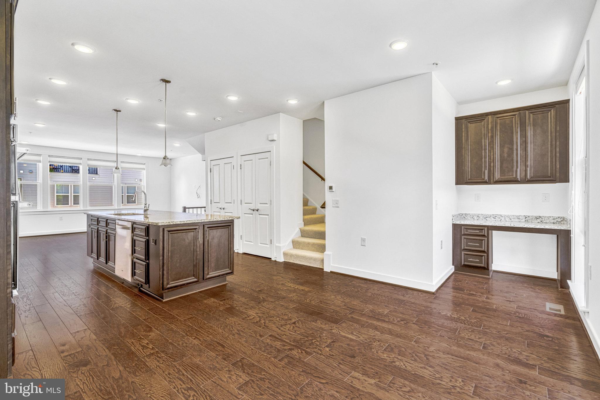13380 Sherwood Park Ln