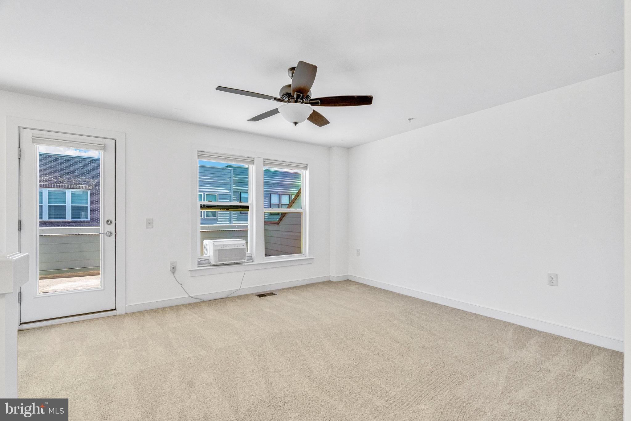13380 Sherwood Park Ln