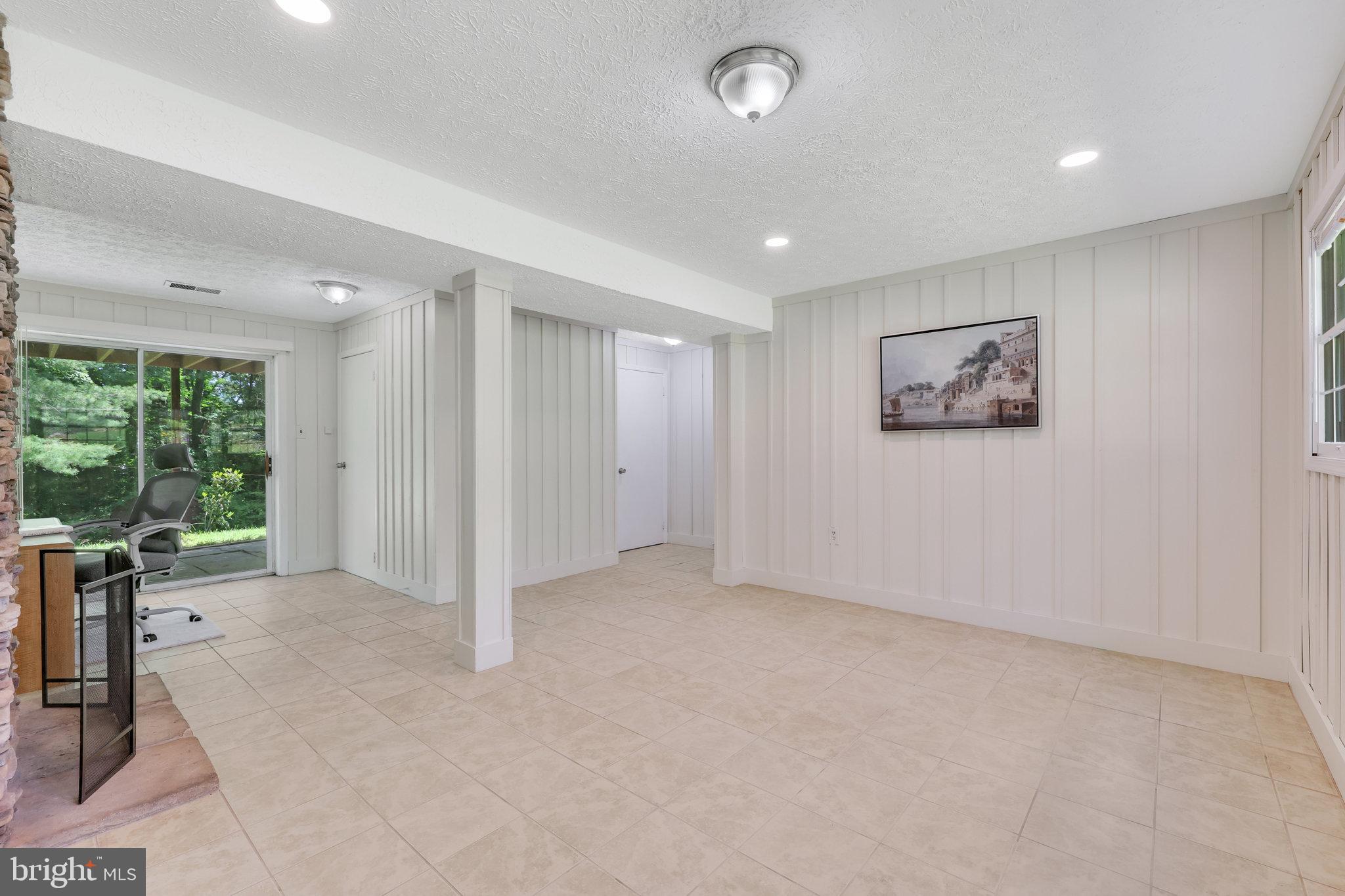 10816 Oldfield Dr