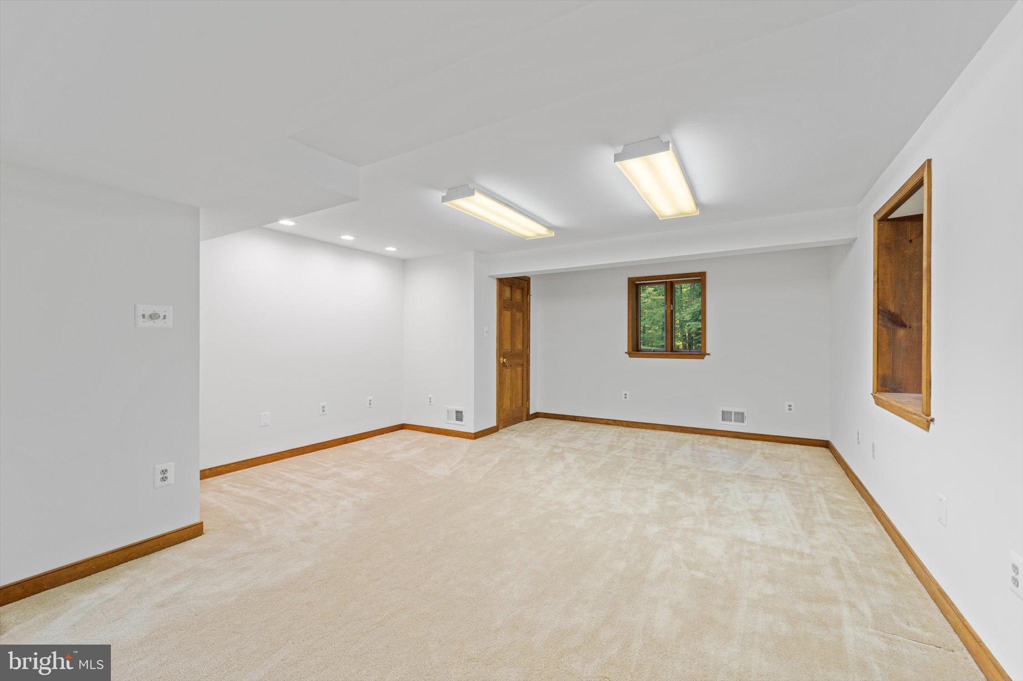 11222 Popes Head Rd