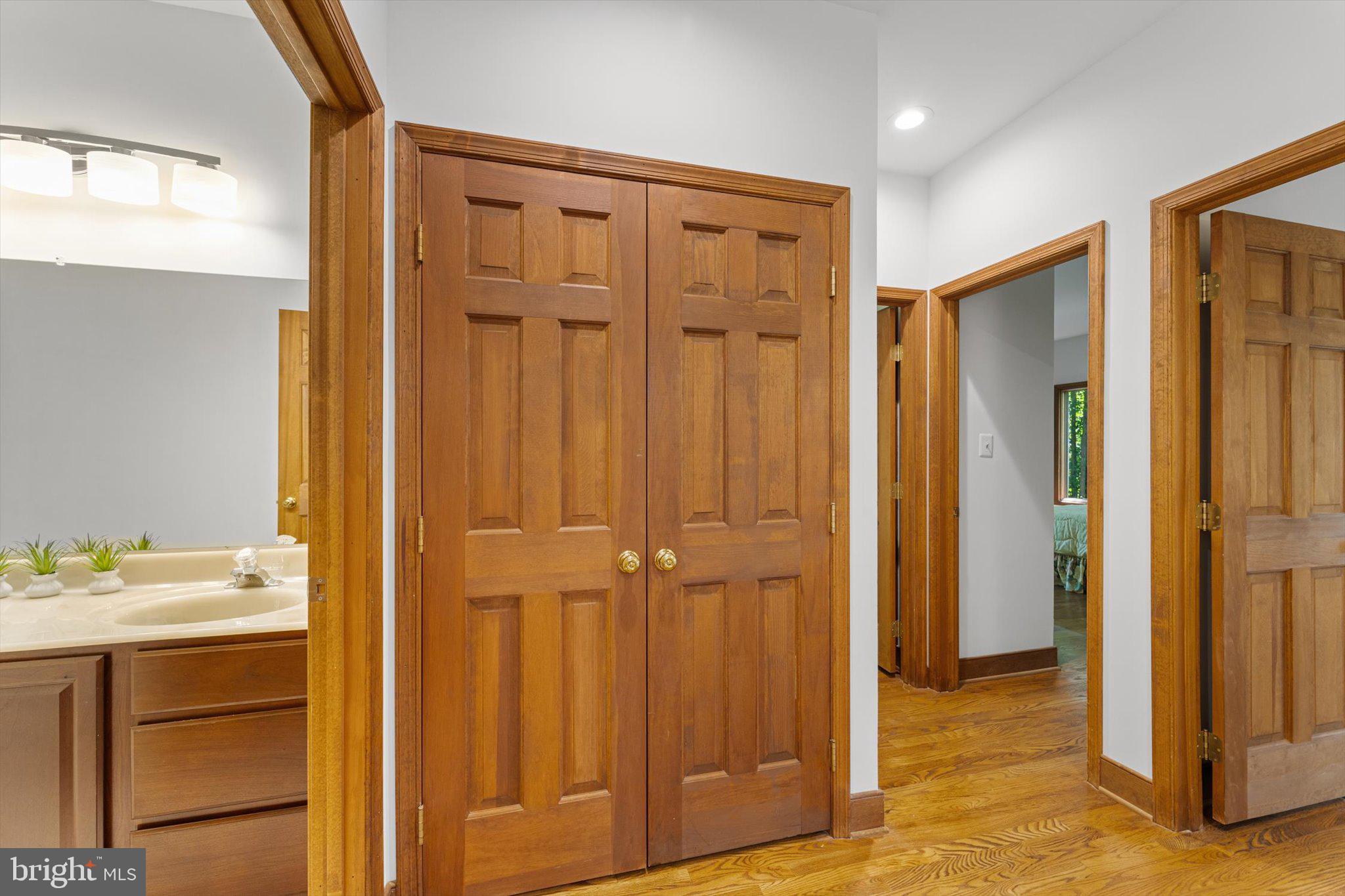 11222 Popes Head Rd