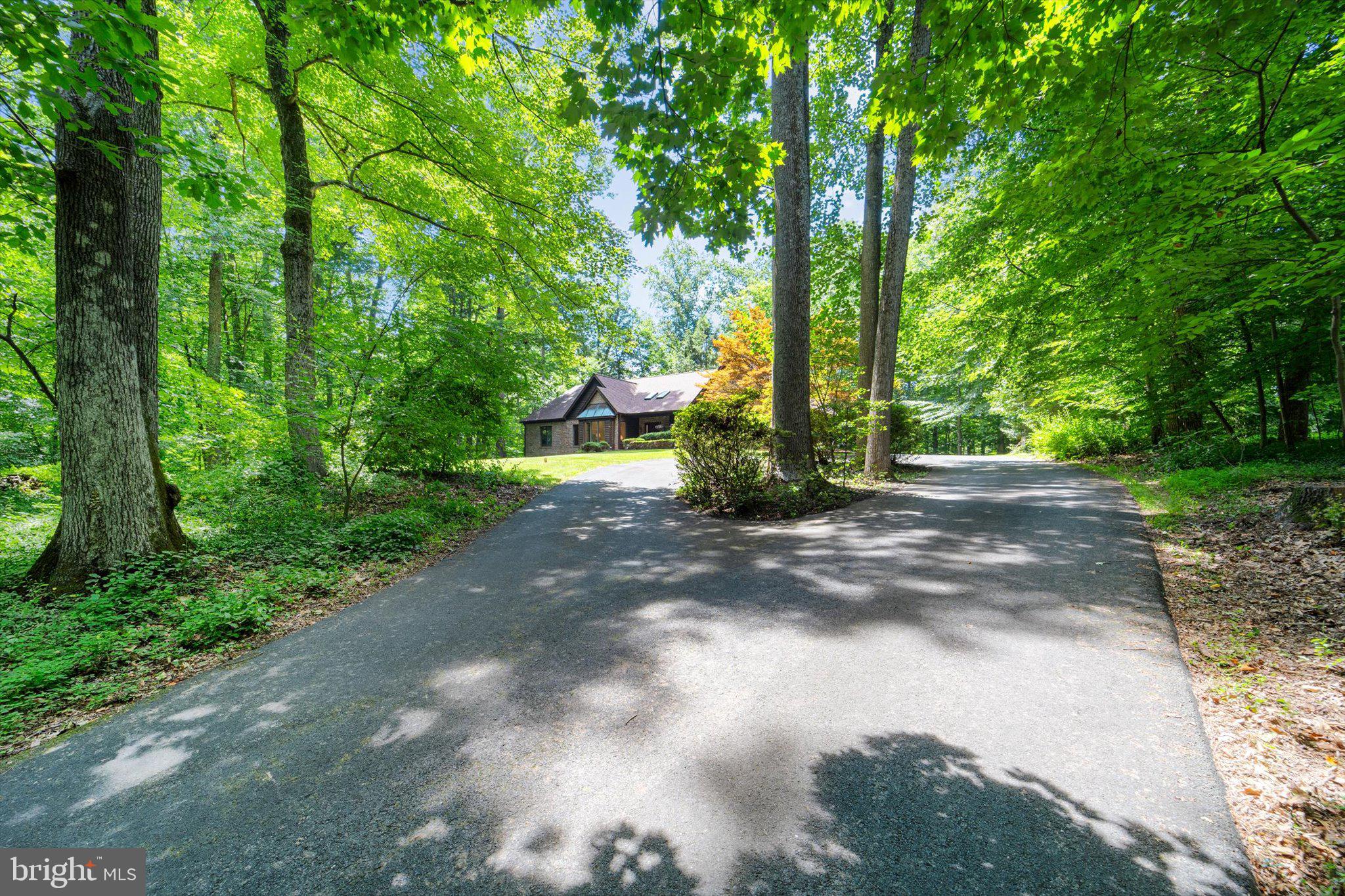 11222 Popes Head Rd
