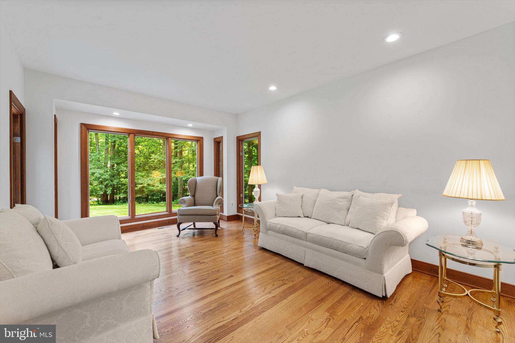11222 Popes Head Rd