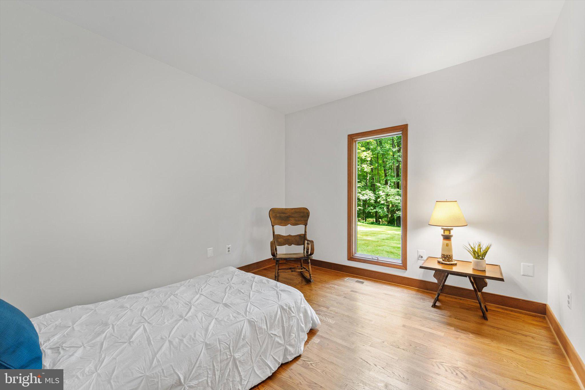 11222 Popes Head Rd