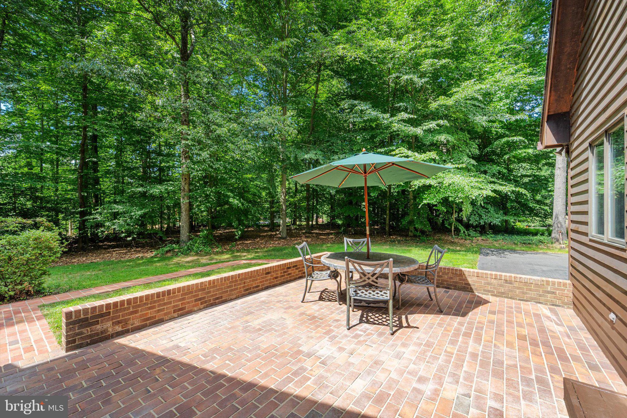 11222 Popes Head Rd