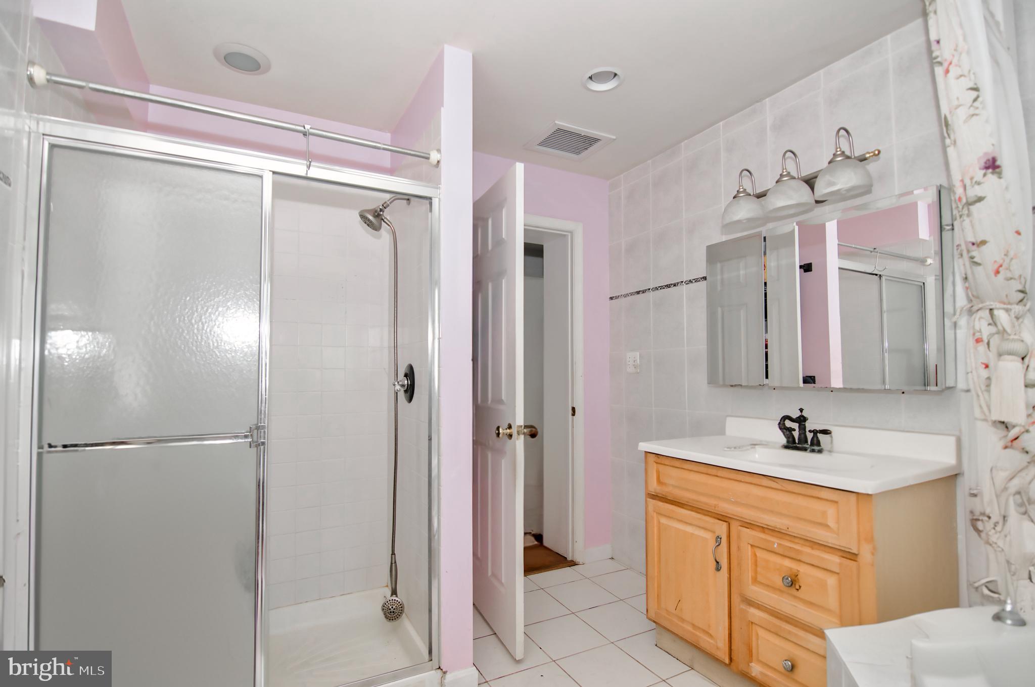 1295 Colvin Forest Dr