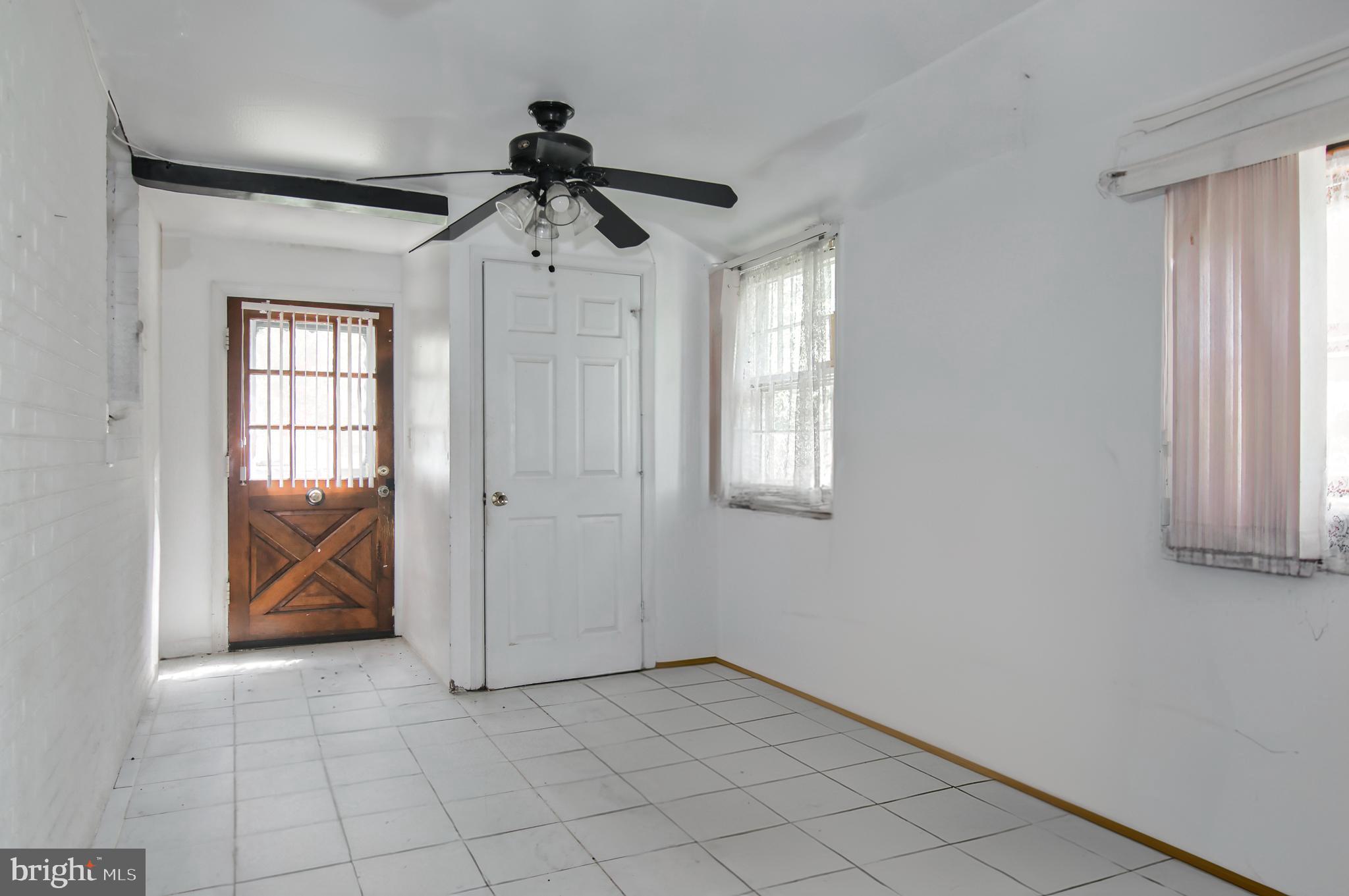 1295 Colvin Forest Dr