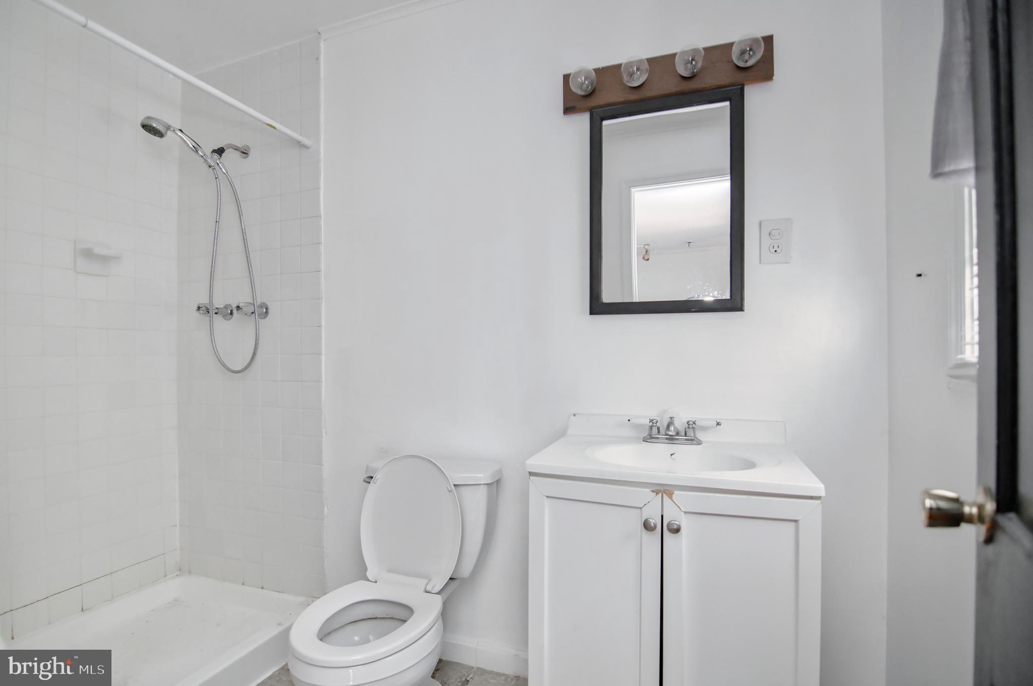 1295 Colvin Forest Dr