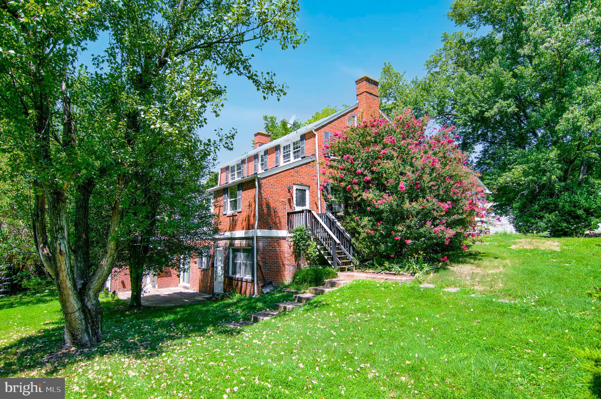 1295 Colvin Forest Dr