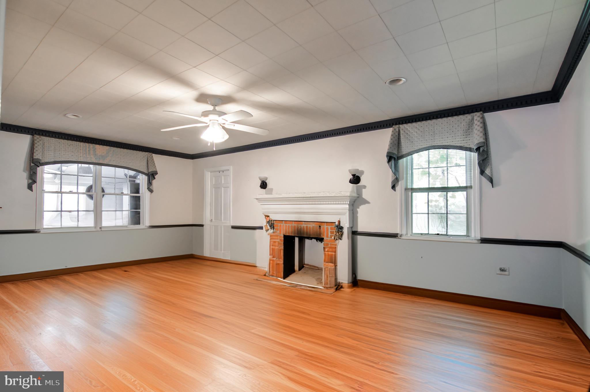 1295 Colvin Forest Dr