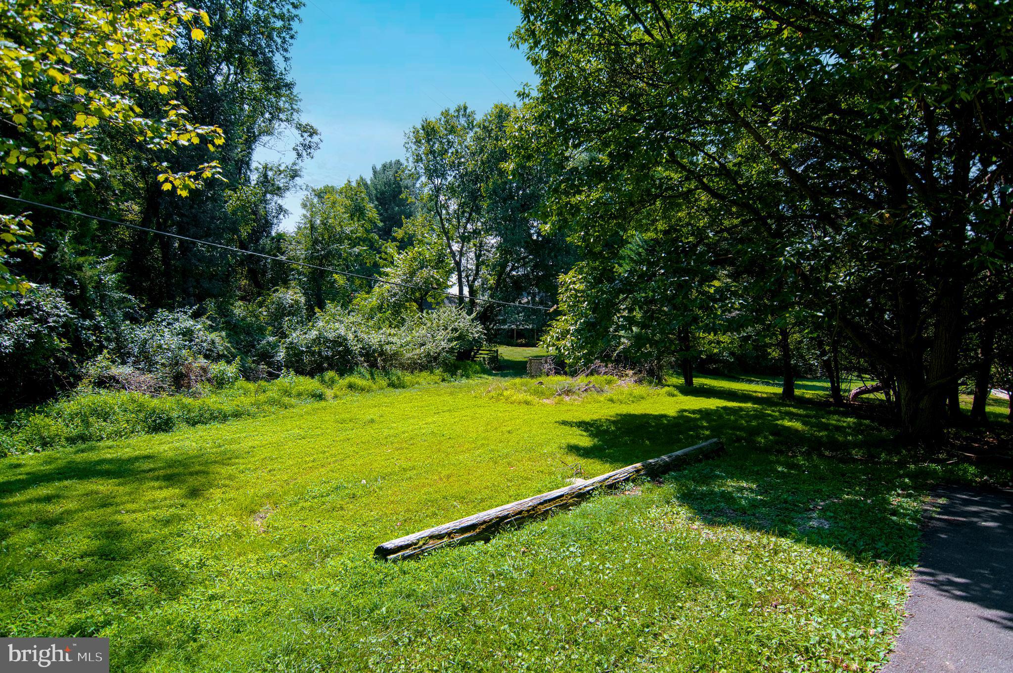 1295 Colvin Forest Dr