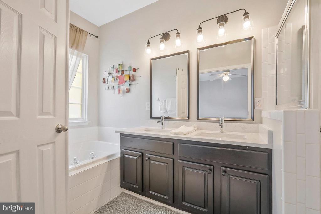 5463 Patuxent Knoll Pl