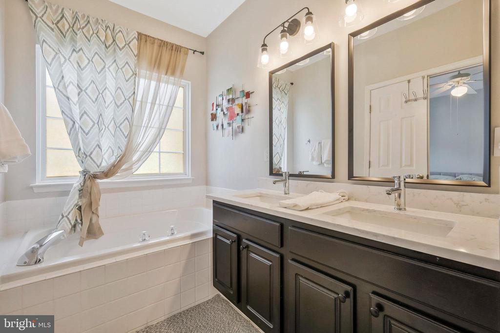 5463 Patuxent Knoll Pl