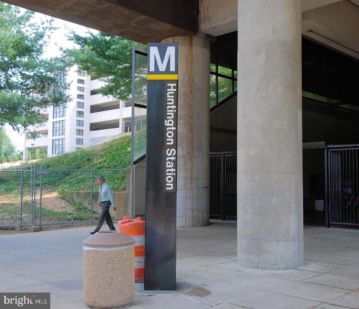 1302 BELLE VIEW BLVD #C1