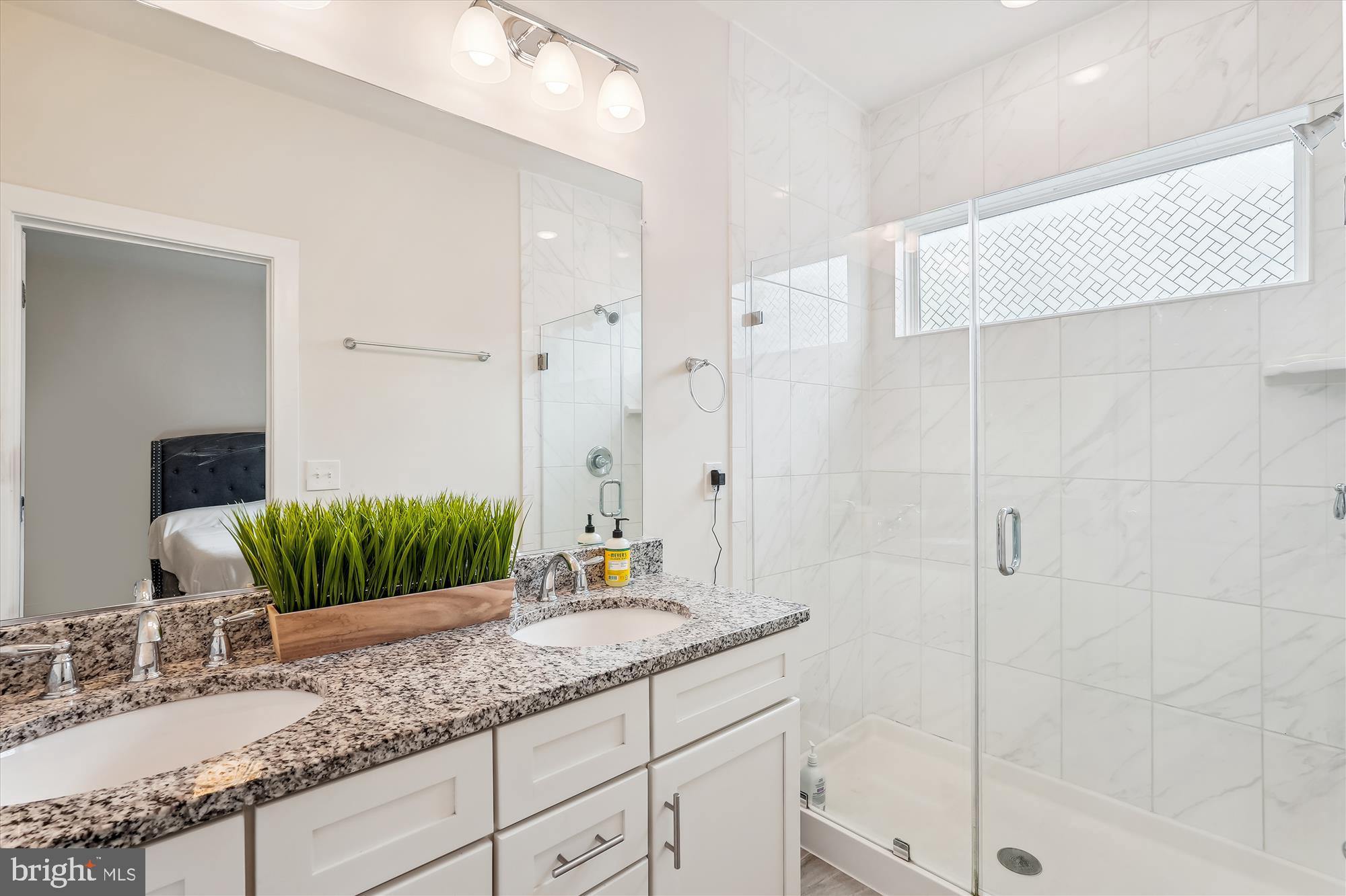 13358 SHERWOOD PARK LN