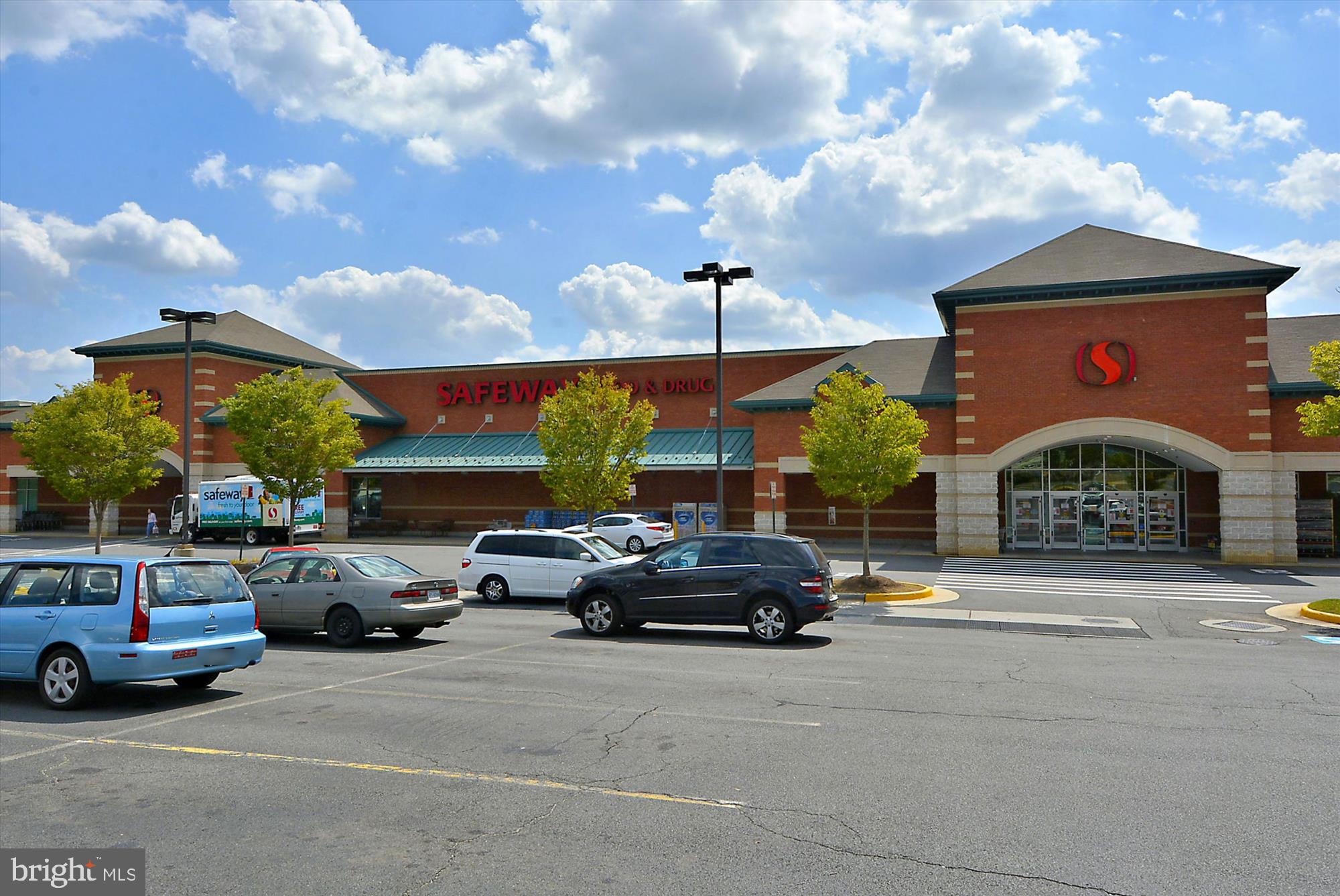 13358 SHERWOOD PARK LN